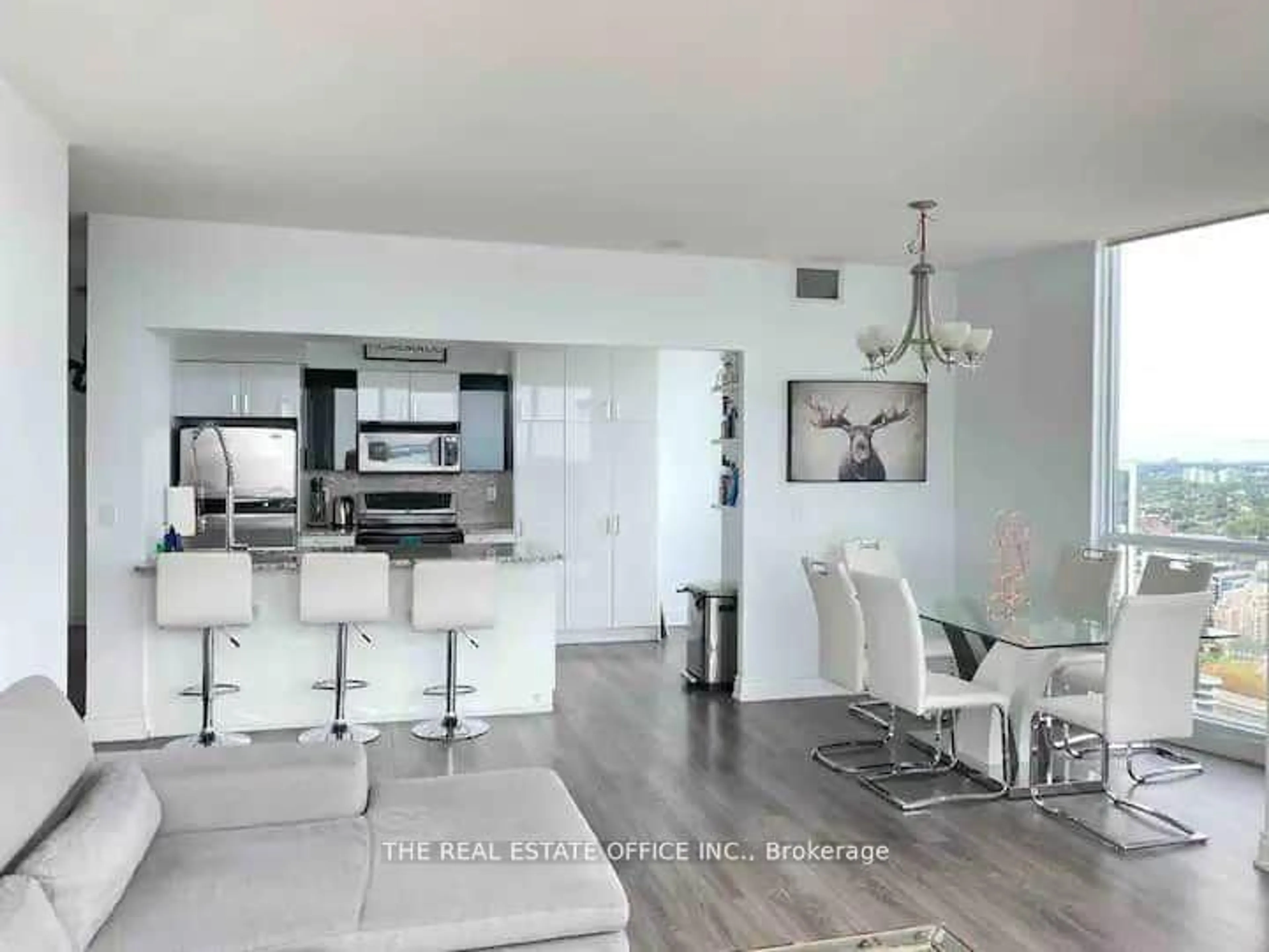 Open concept kitchen, unknown for 219 Fort York Blvd #PH02, Toronto Ontario M5V 1B1