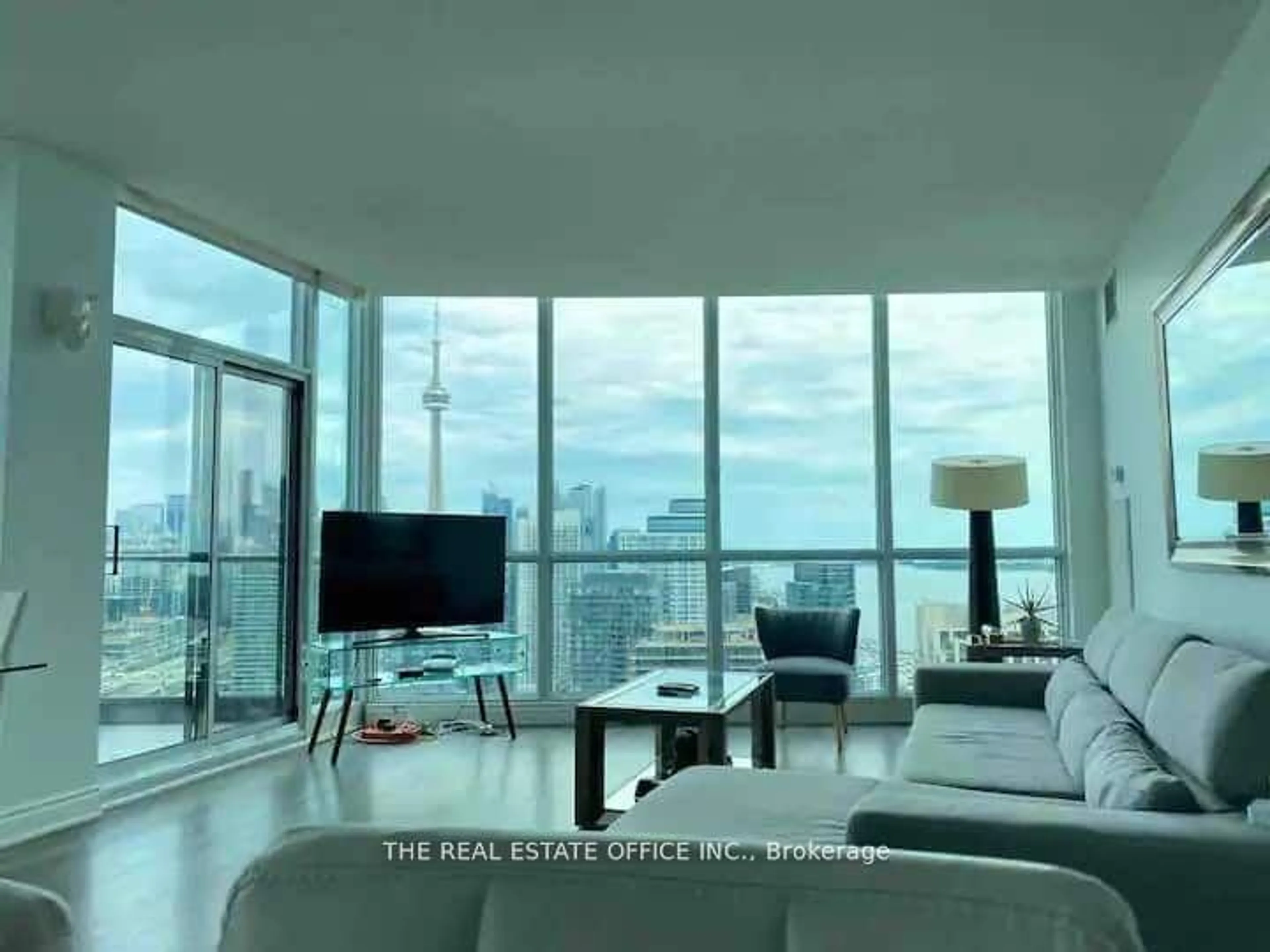 A pic of a room for 219 Fort York Blvd #PH02, Toronto Ontario M5V 1B1