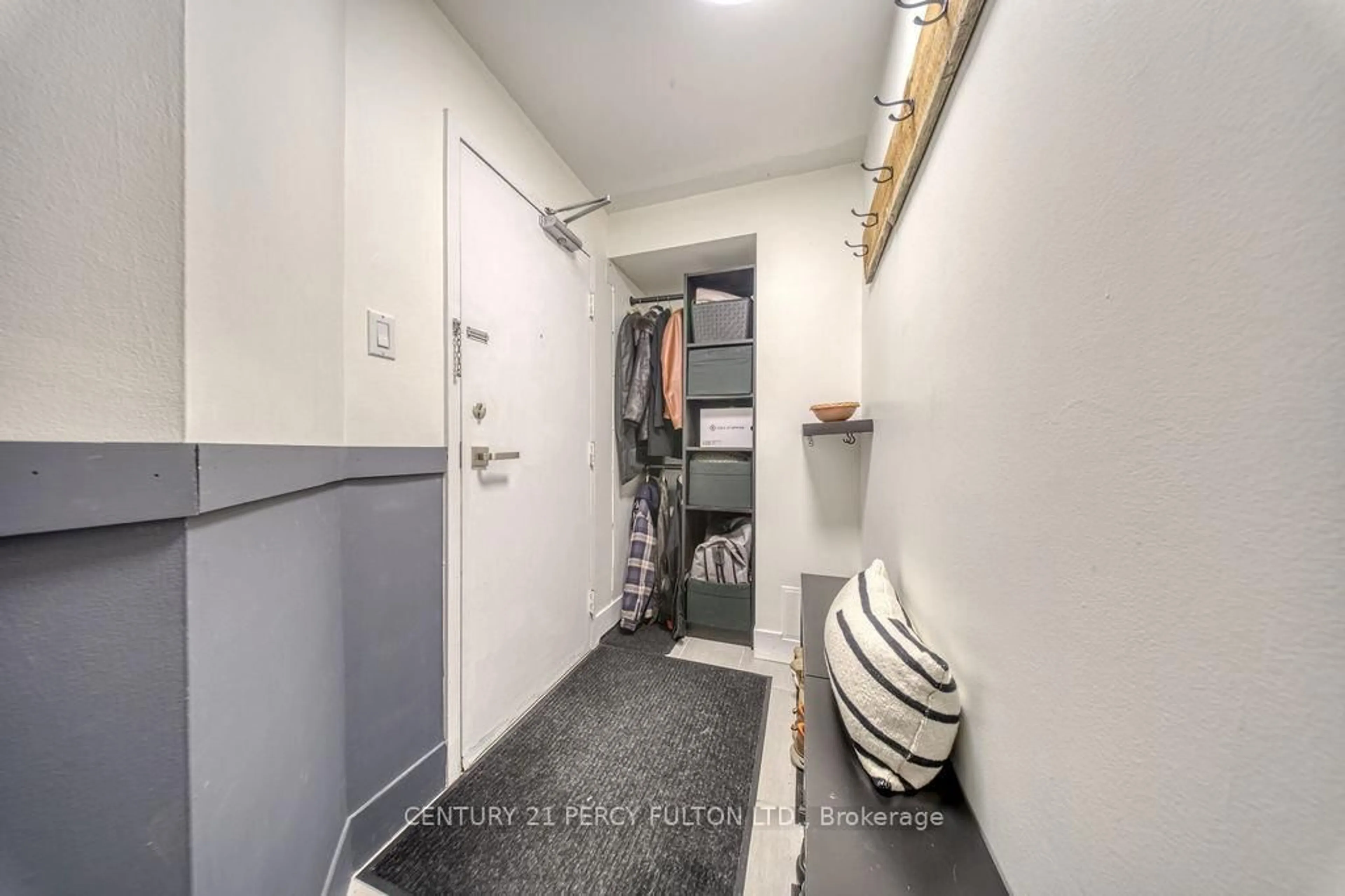 Unknown for 725 King St #1201, Toronto Ontario M5V 2W9