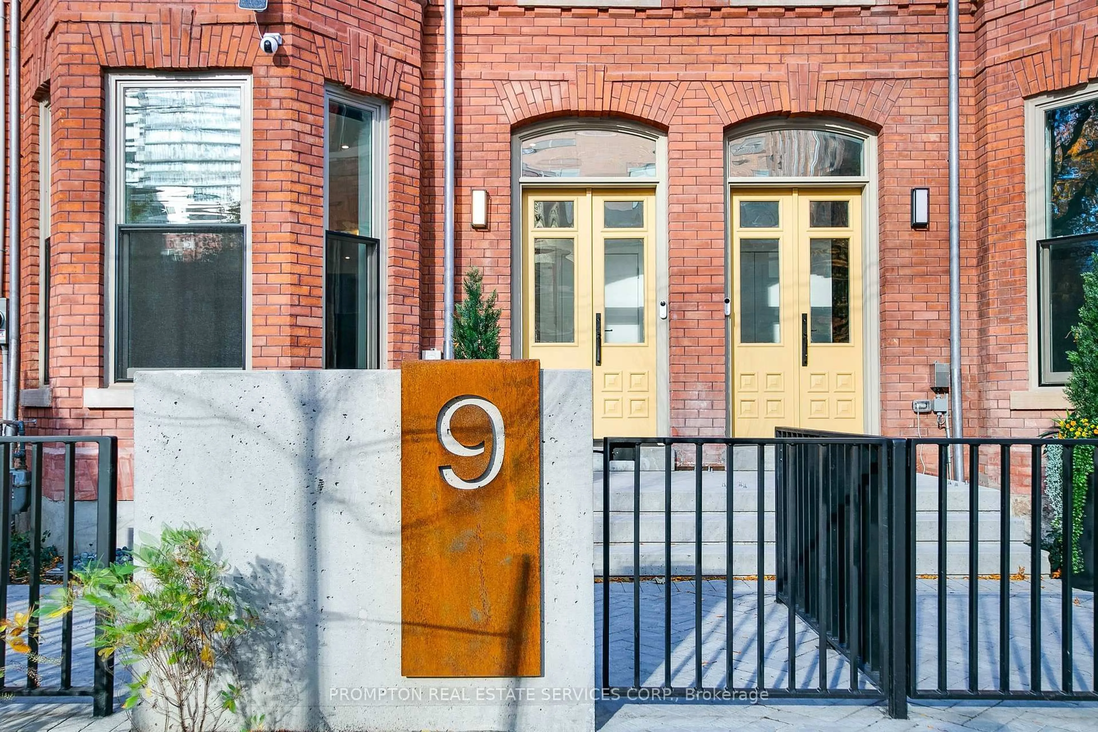 Home with brick exterior material, street for 9 Gloucester St, Toronto Ontario M4Y 1L8