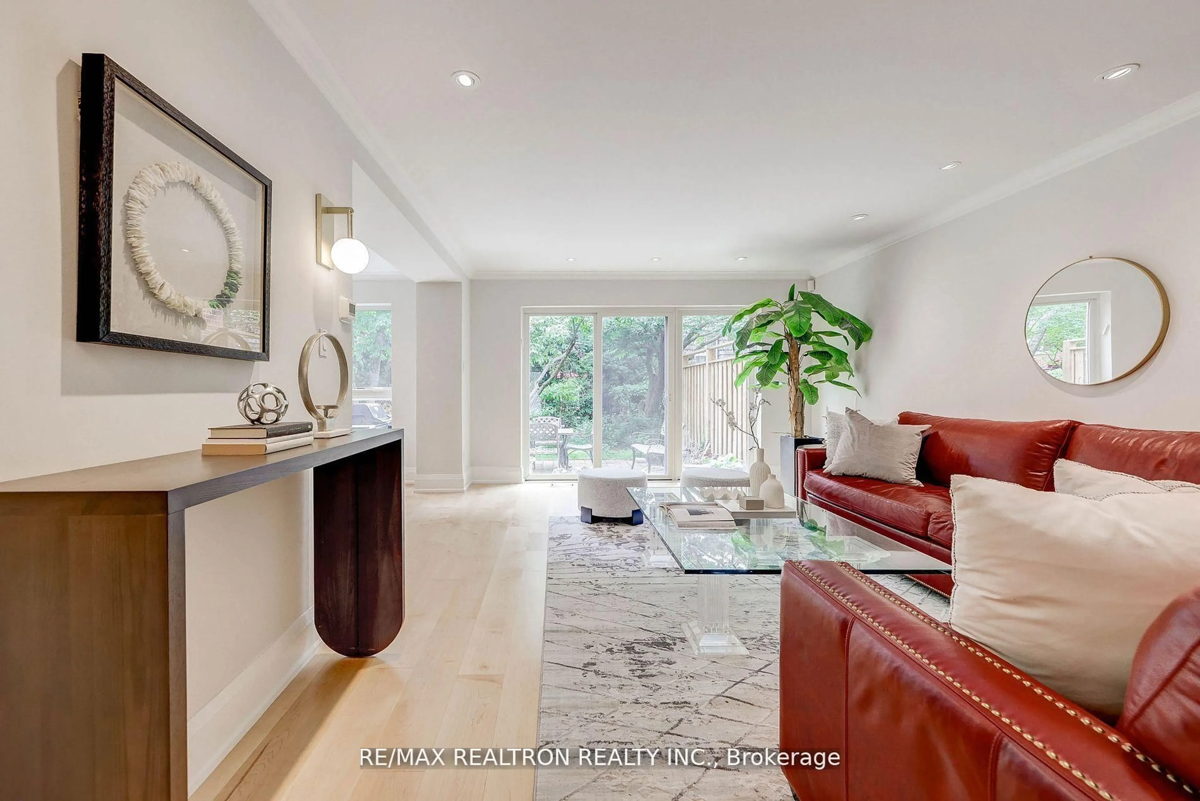 Unknown for 14 Anvil Millway, Toronto Ontario M2L 1R1