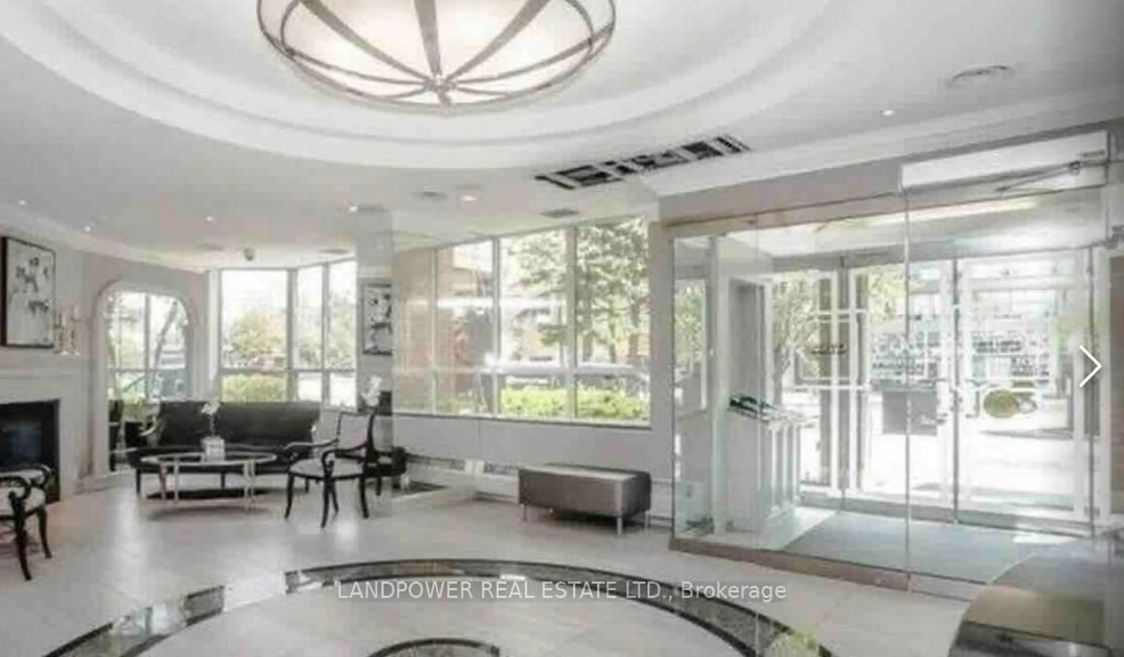 Indoor foyer for 265 Ridley Blvd #801, Toronto Ontario M5M 4N8