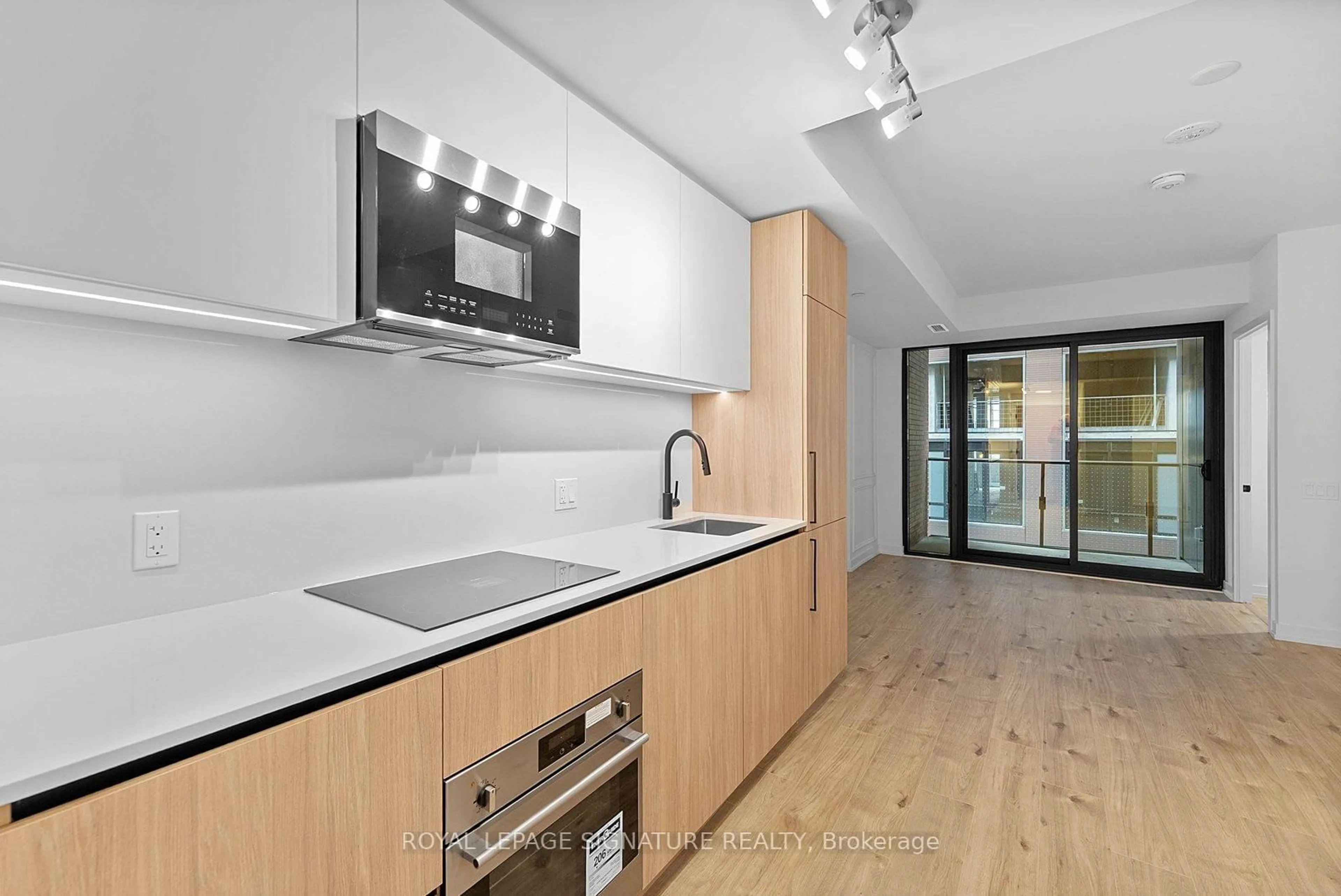 Standard kitchen, unknown for 35 Parliament St #314, Toronto Ontario M5A 0Z5