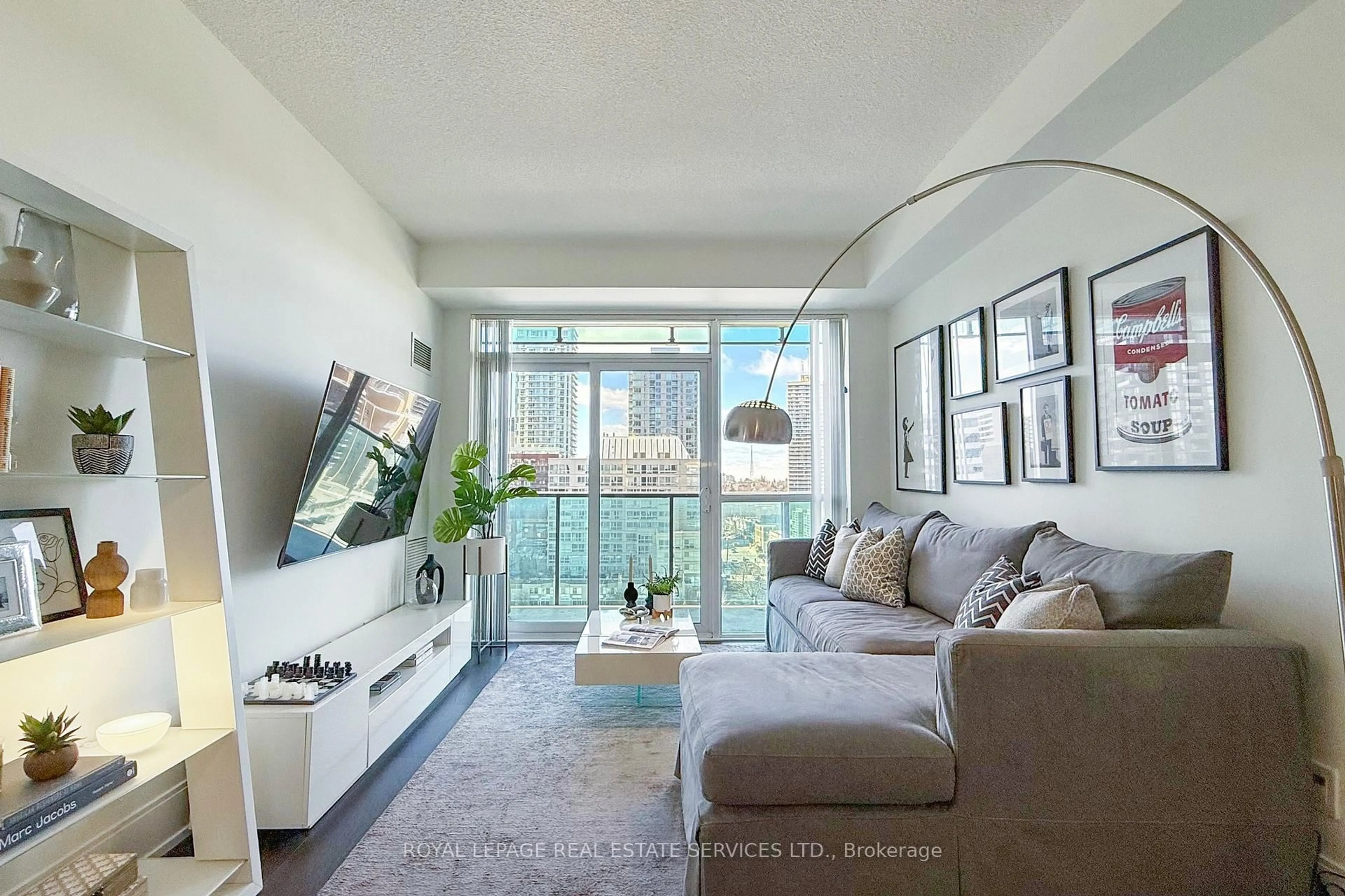 Living room with furniture, unknown for 25 Broadway Ave #901, Toronto Ontario M4P 1T7