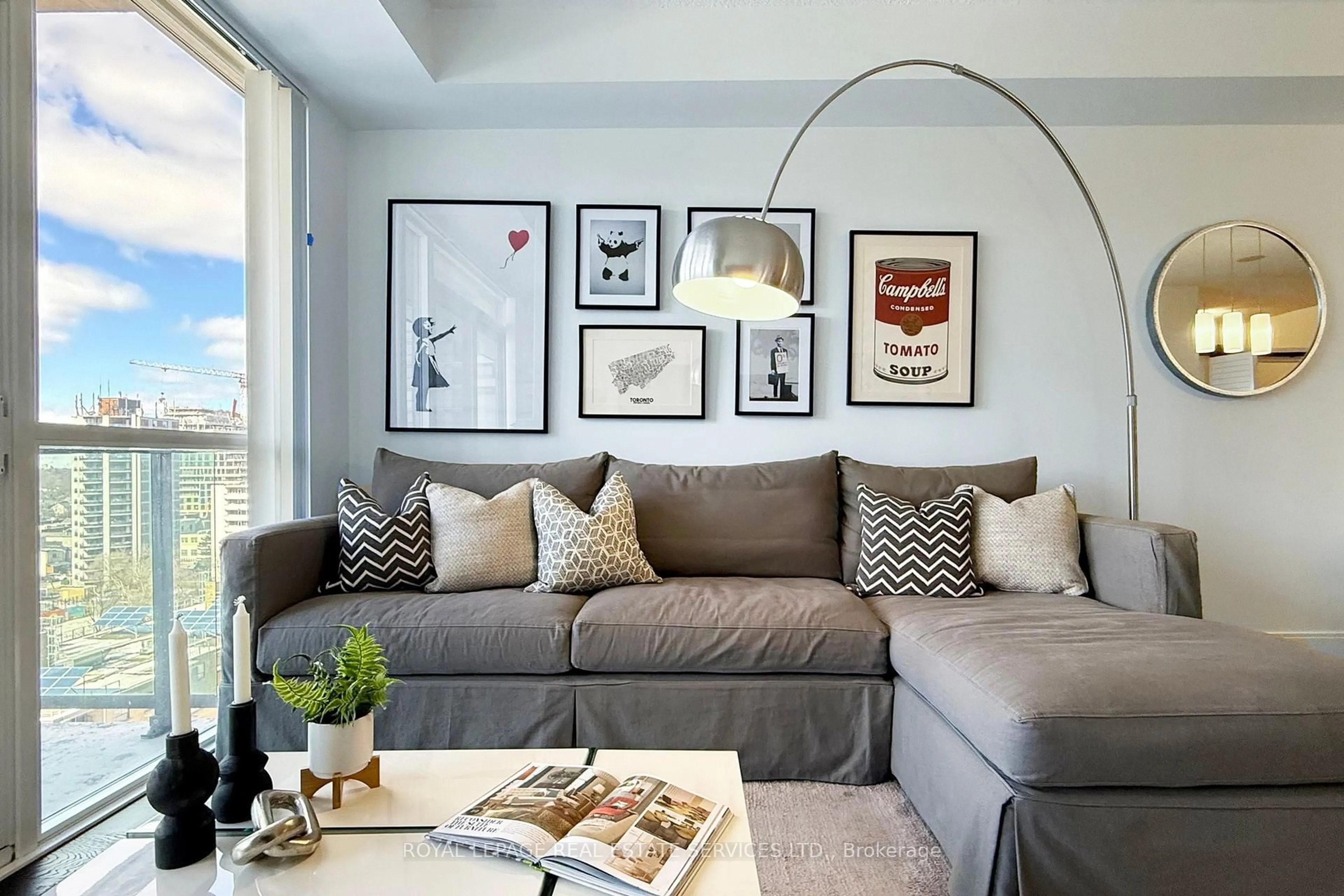 Living room with furniture, unknown for 25 Broadway Ave #901, Toronto Ontario M4P 1T7