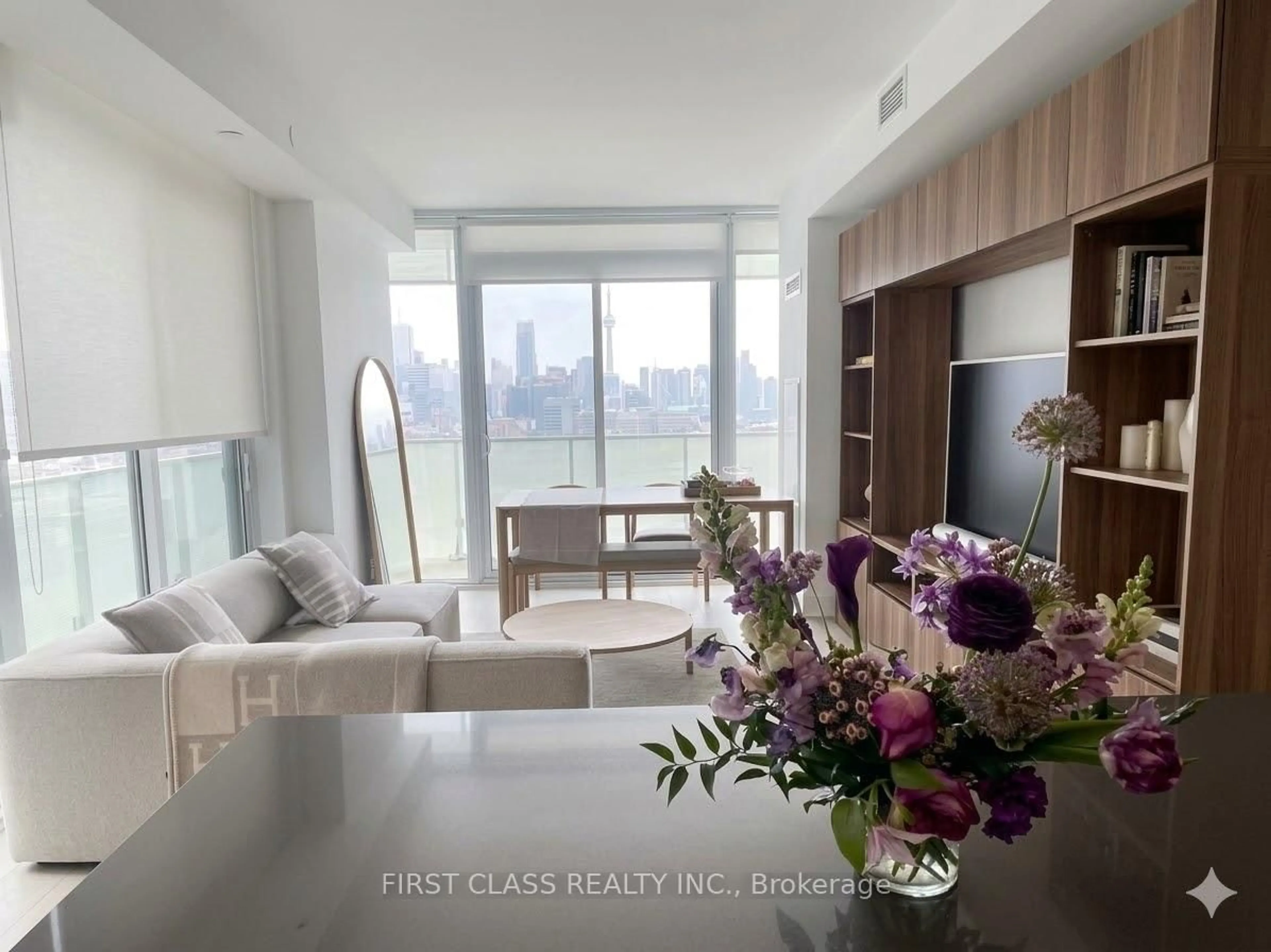 A pic of a room for 200 Bloor St #1405, Toronto Ontario M5S 0B1