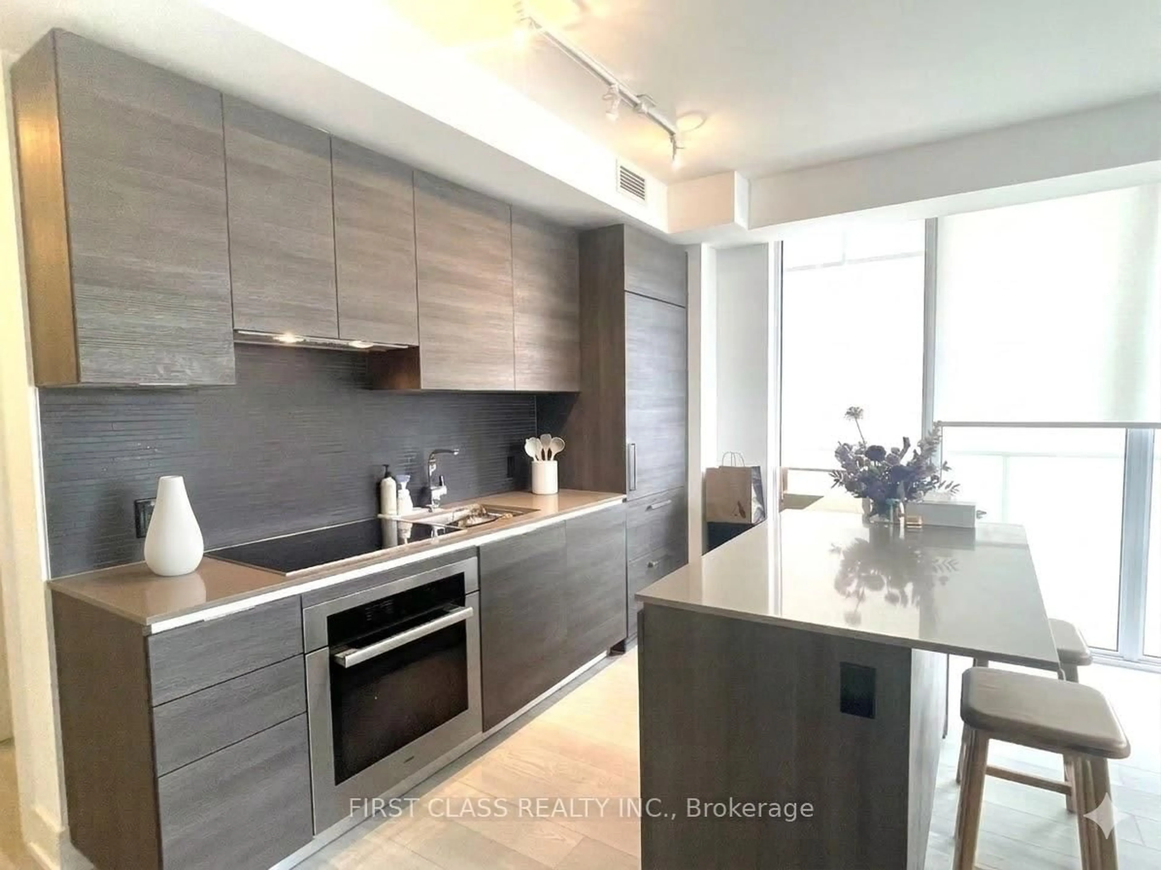 Contemporary kitchen, unknown for 200 Bloor St #1405, Toronto Ontario M5S 0B1