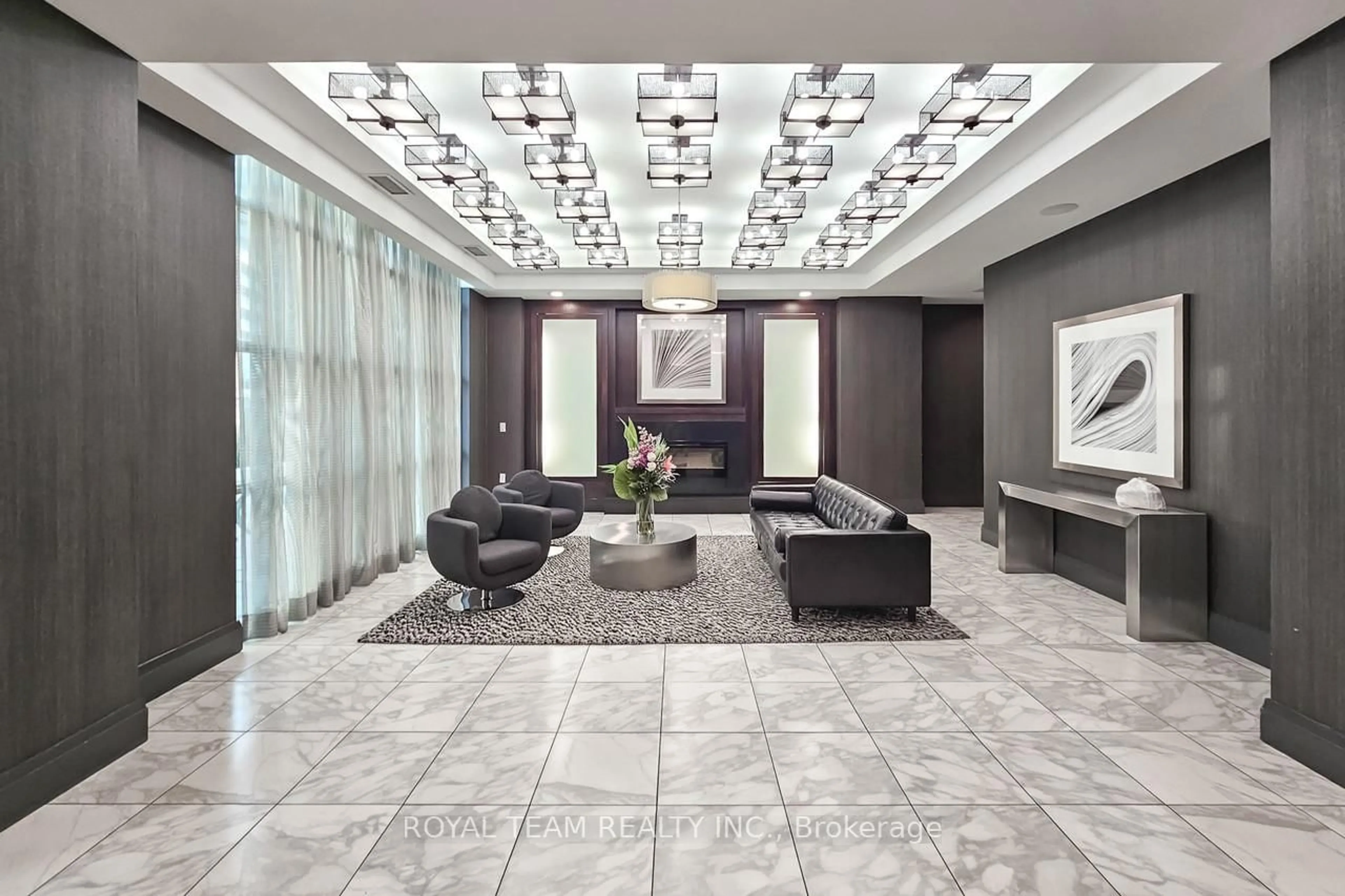 Lobby for 125 Western Battery Rd Rd #1905, Toronto Ontario M6K 3R8