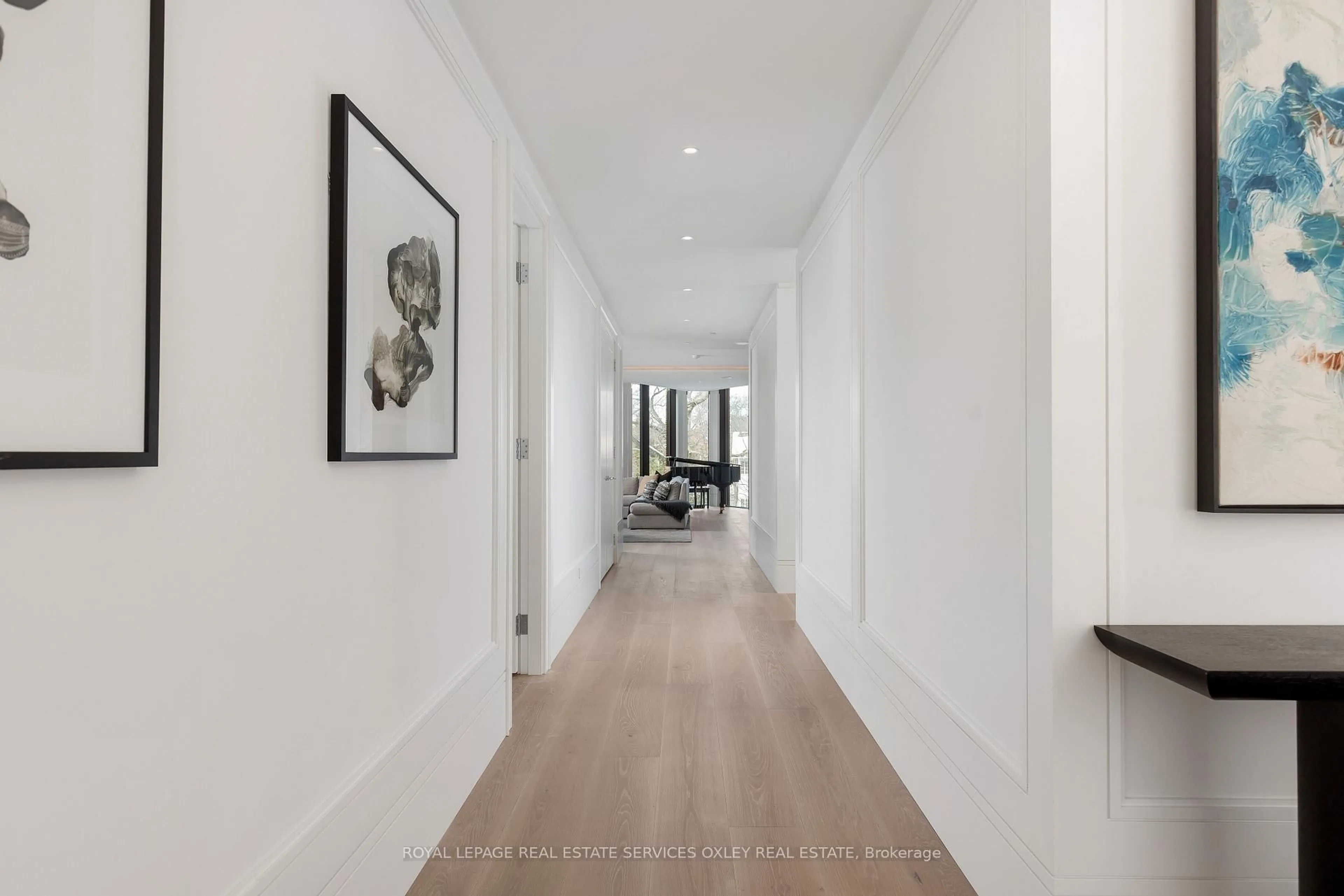 Indoor foyer for 7 Dale Ave #306, Toronto Ontario M4W 1K2