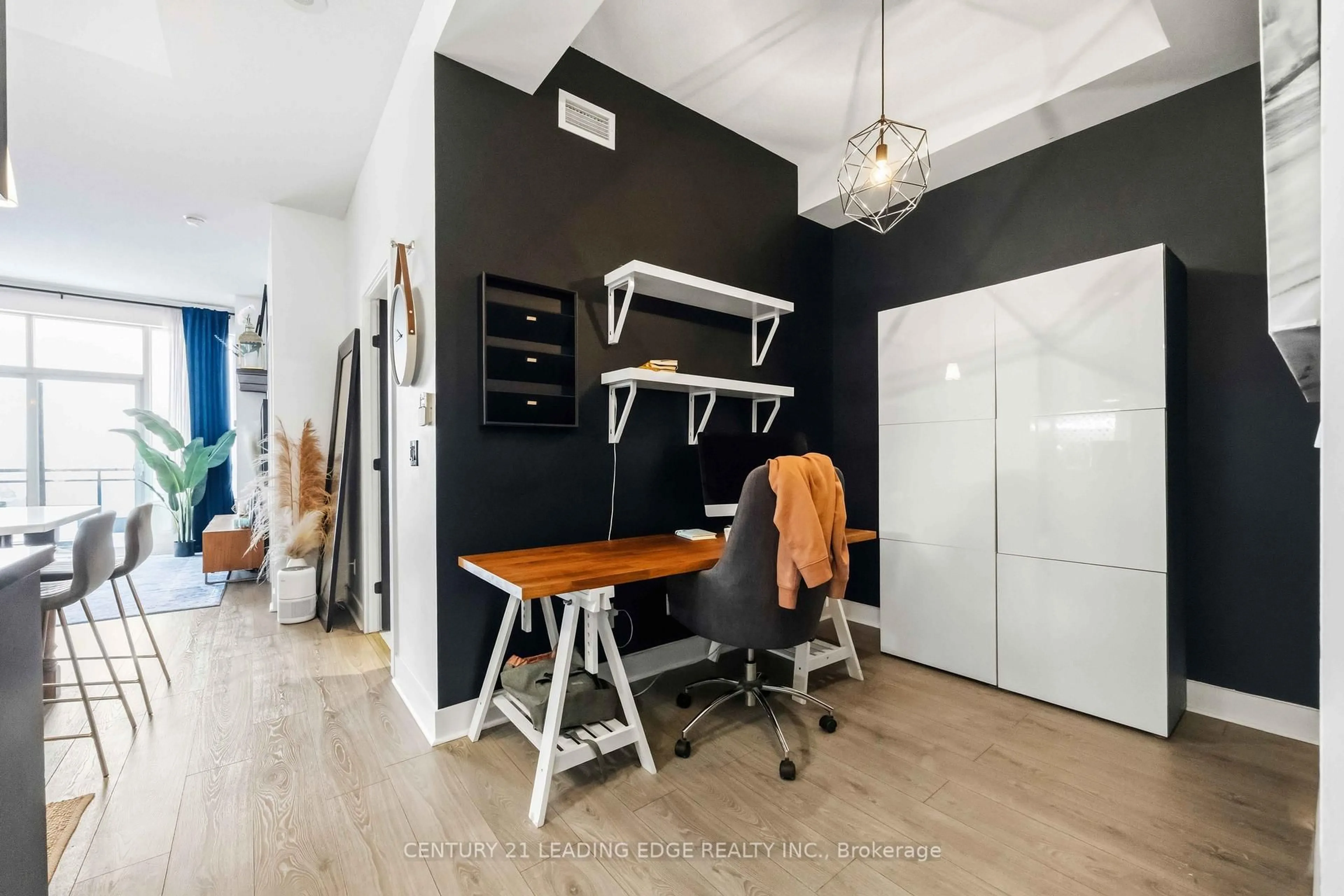 Unknown for 28 Linden St #2203, Toronto Ontario M4Y 0A4