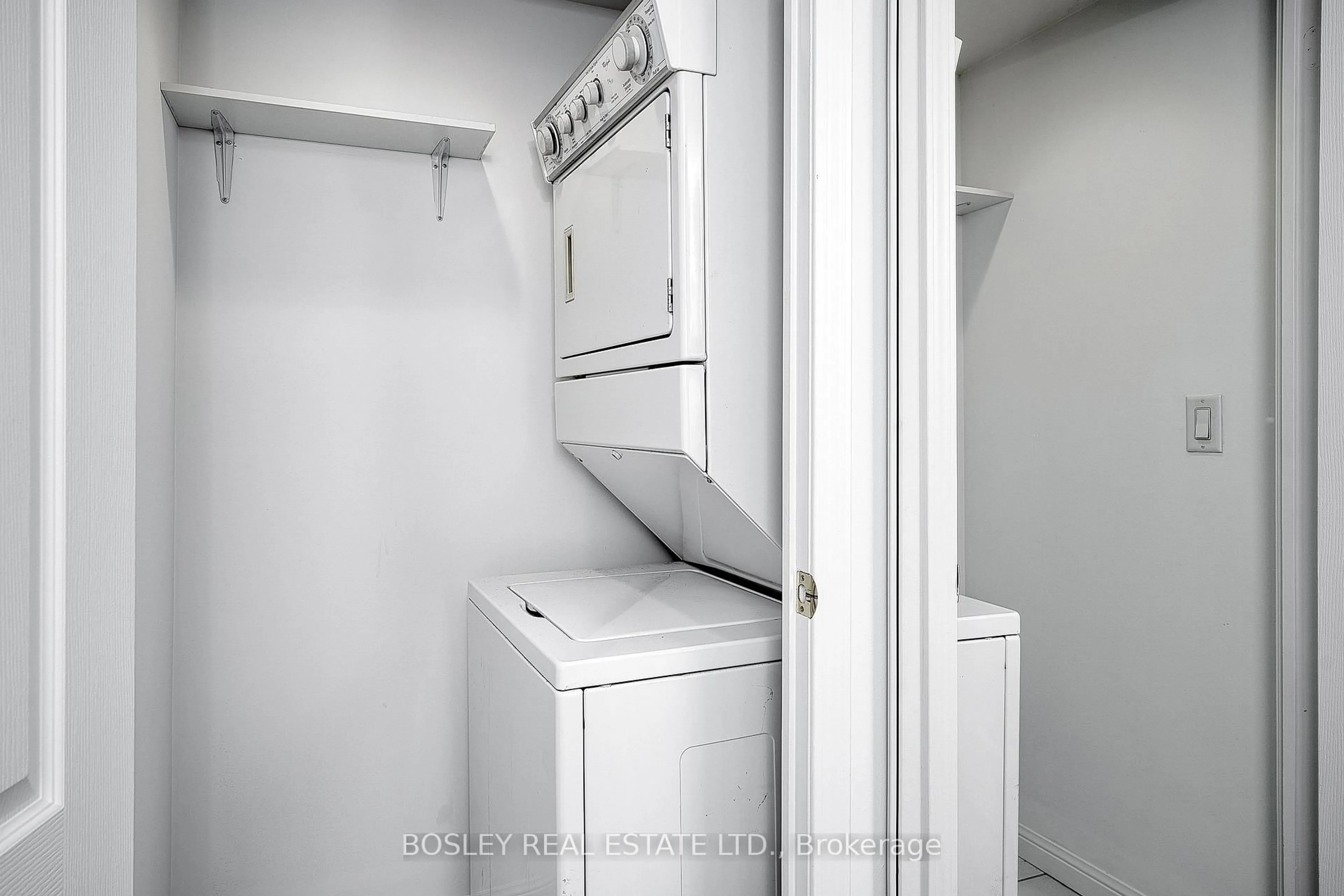 Laundry room for 18 Stafford St #610, Toronto Ontario M5V 3W4