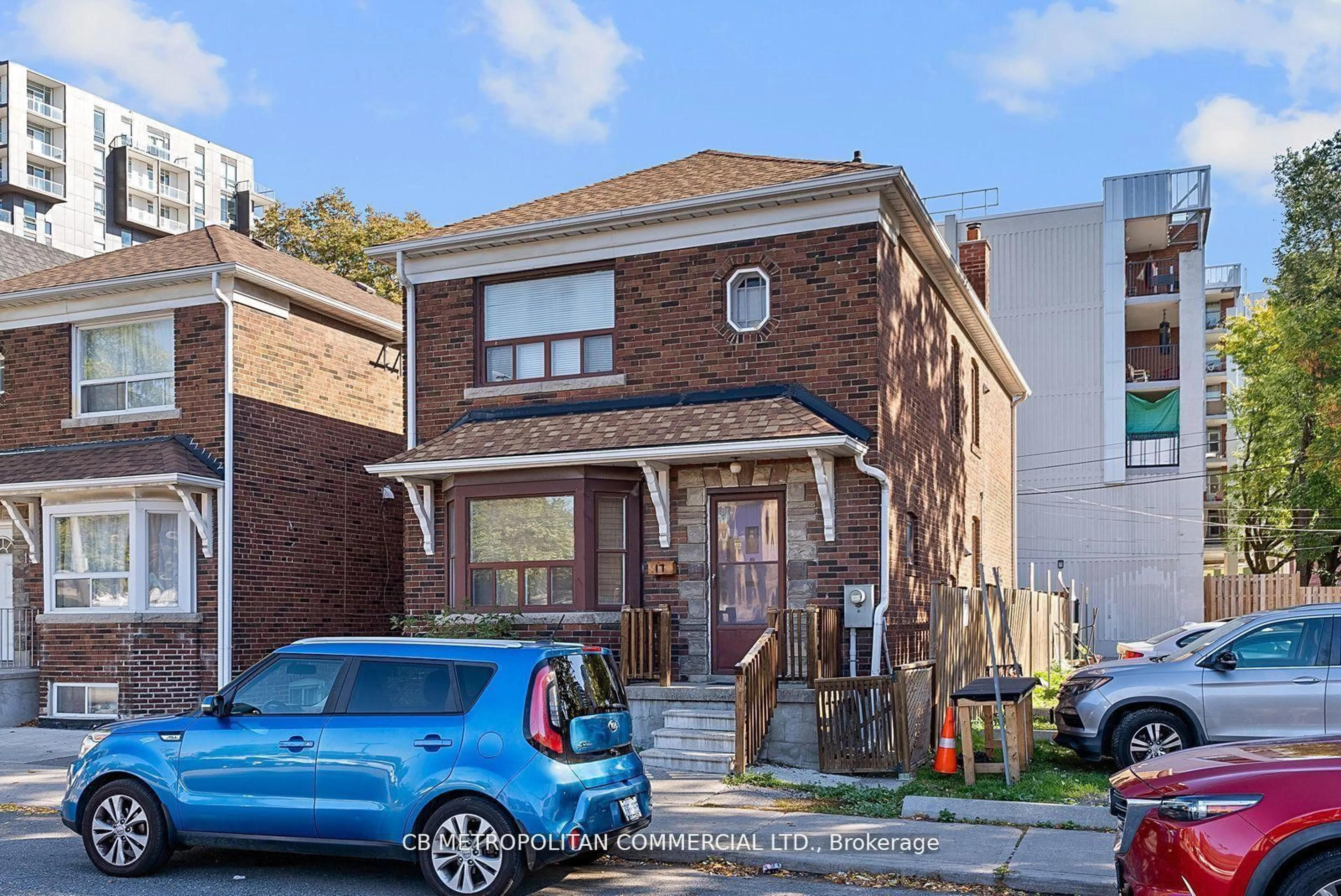 Home with brick exterior material, street for 17 Augusta Ave, Toronto Ontario M5T 2K7