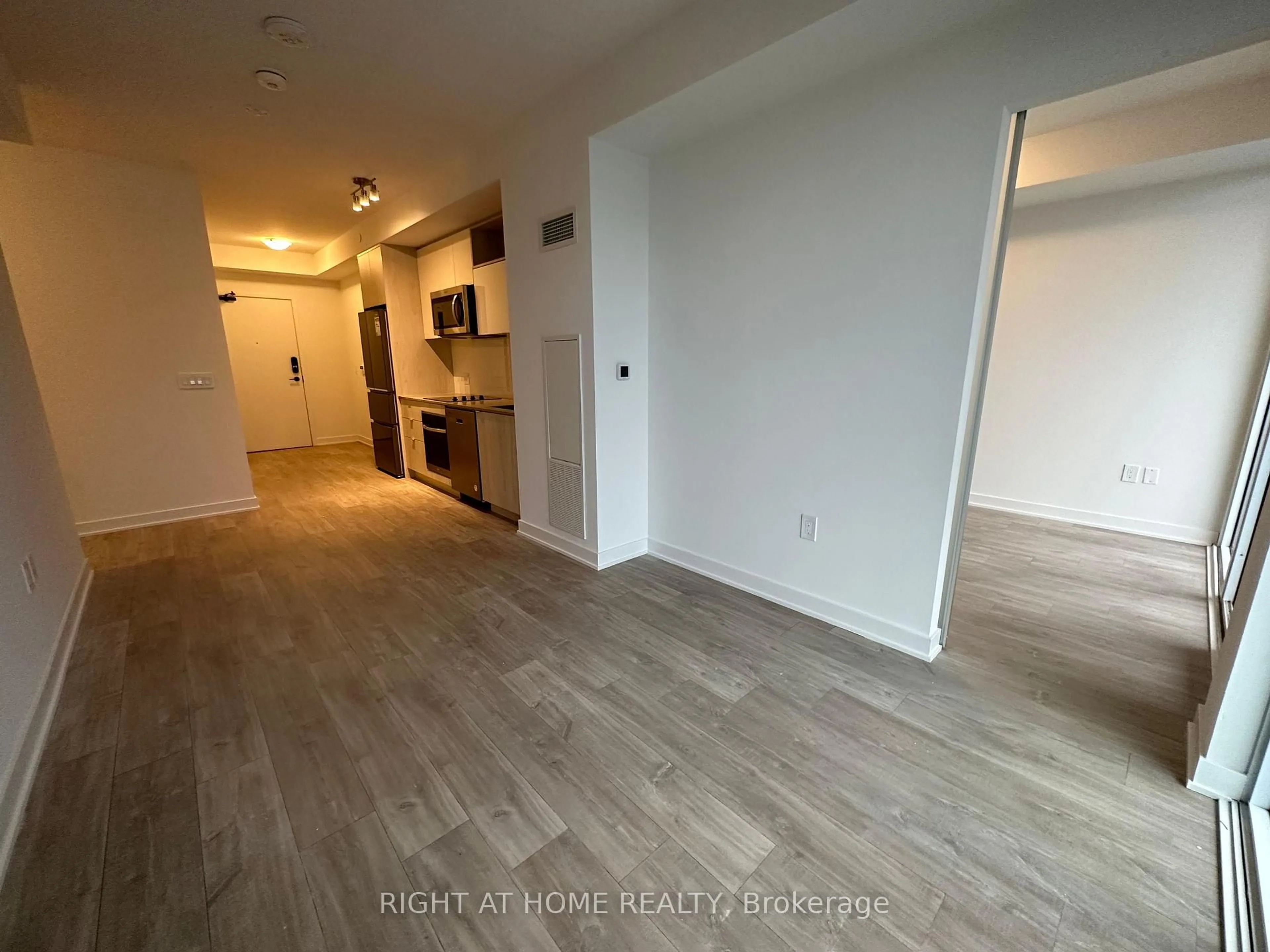 A pic of a room for 121 Lower Sherbourne St #LPH1843, Toronto Ontario M5A 0W8