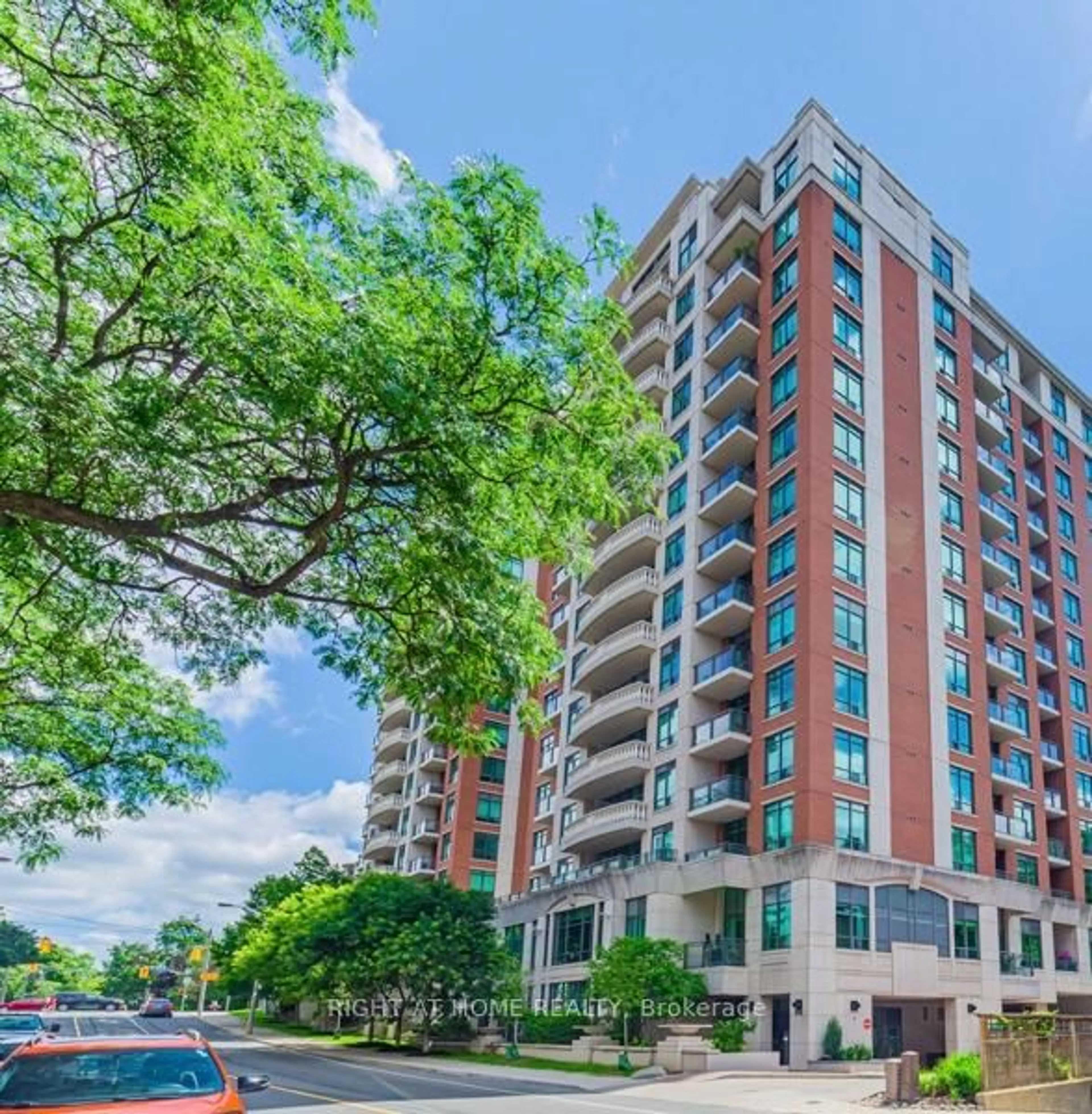 A pic from outside/outdoor area/front of a property/back of a property/a pic from drone, unknown for 319 Merton St #304, Toronto Ontario M4S 1A5