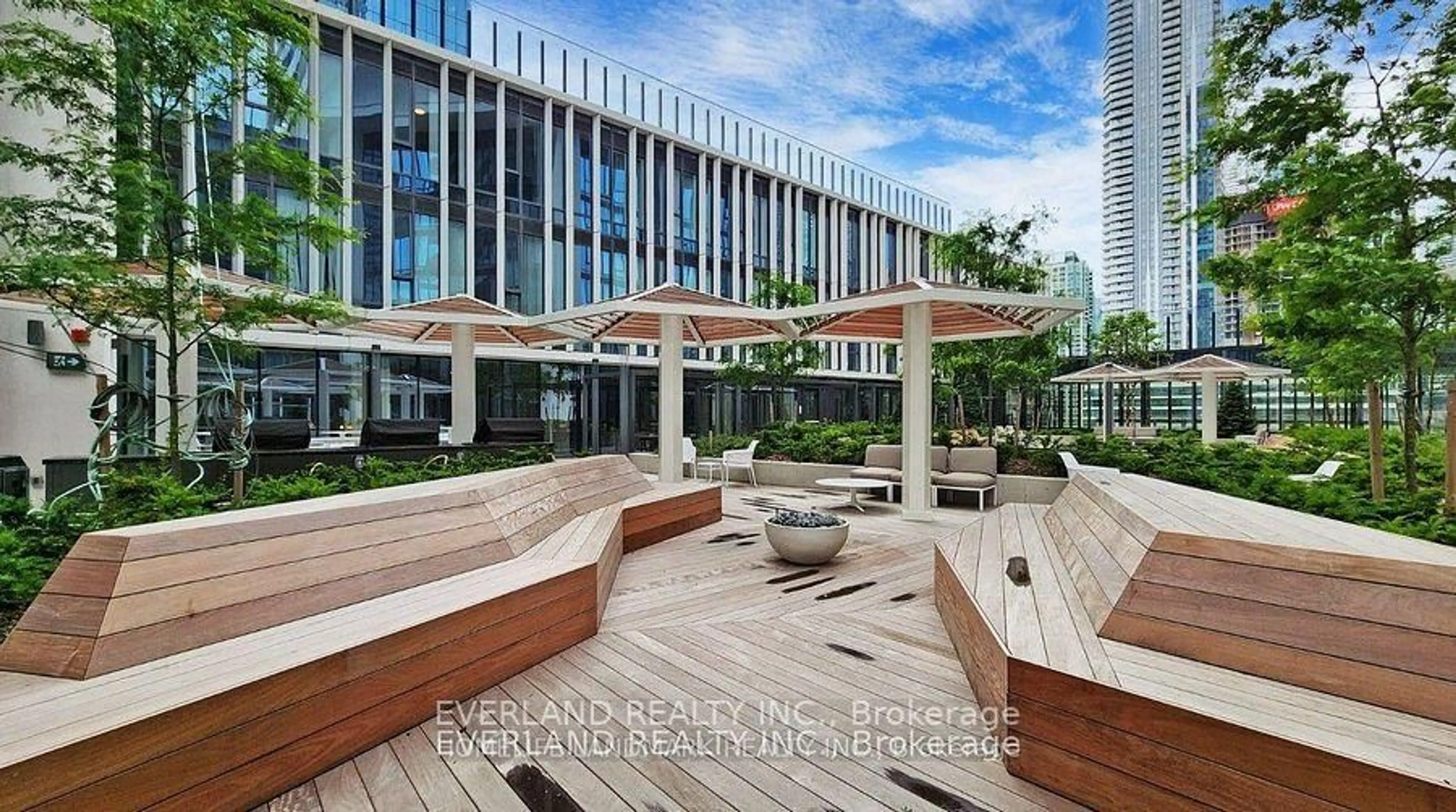 Unknown for 138 Downes St #1108, Toronto Ontario M5E 0E4