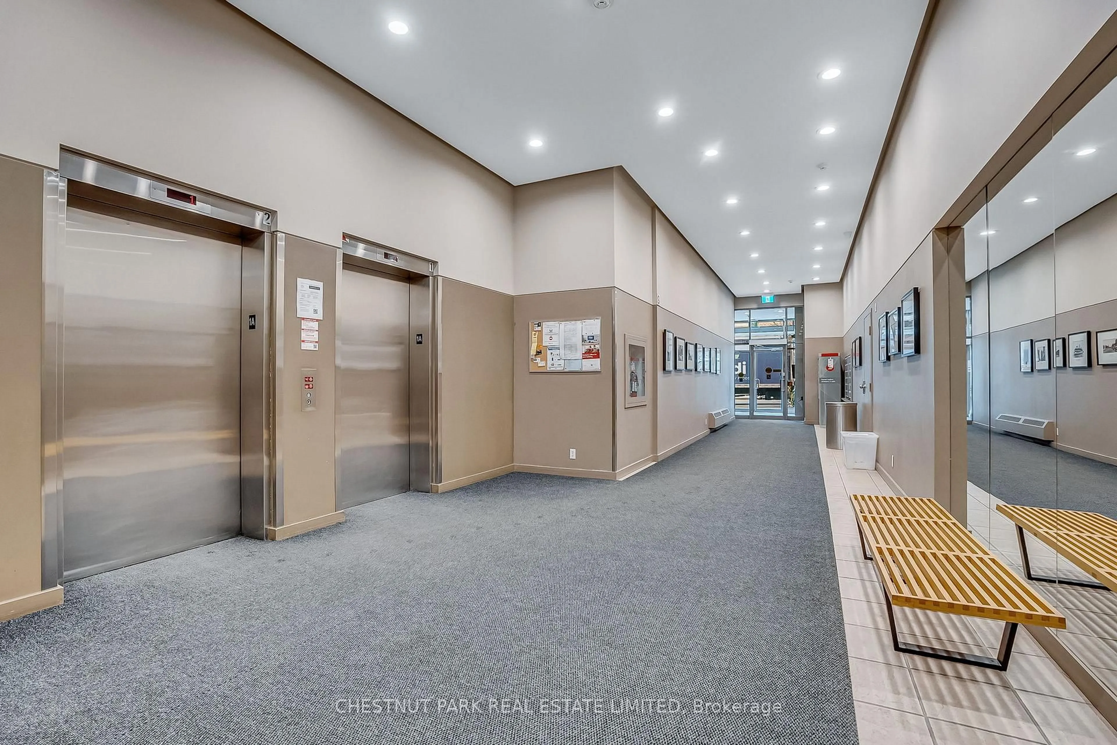 Indoor foyer for 50 Camden St #708, Toronto Ontario M5V 3N1