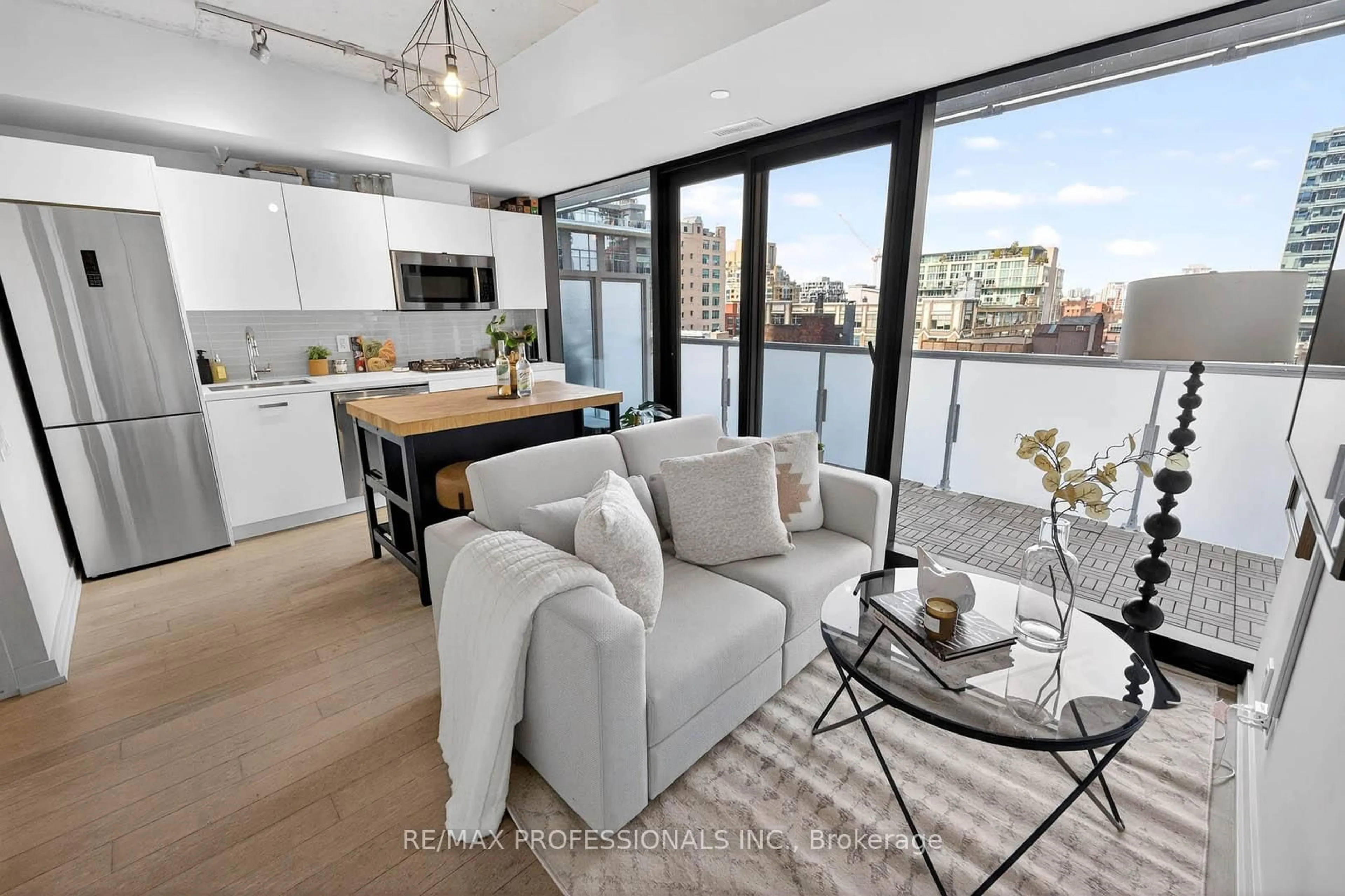 Living room with furniture, unknown for 11 Charlotte St #805, Toronto Ontario M5V 2H5