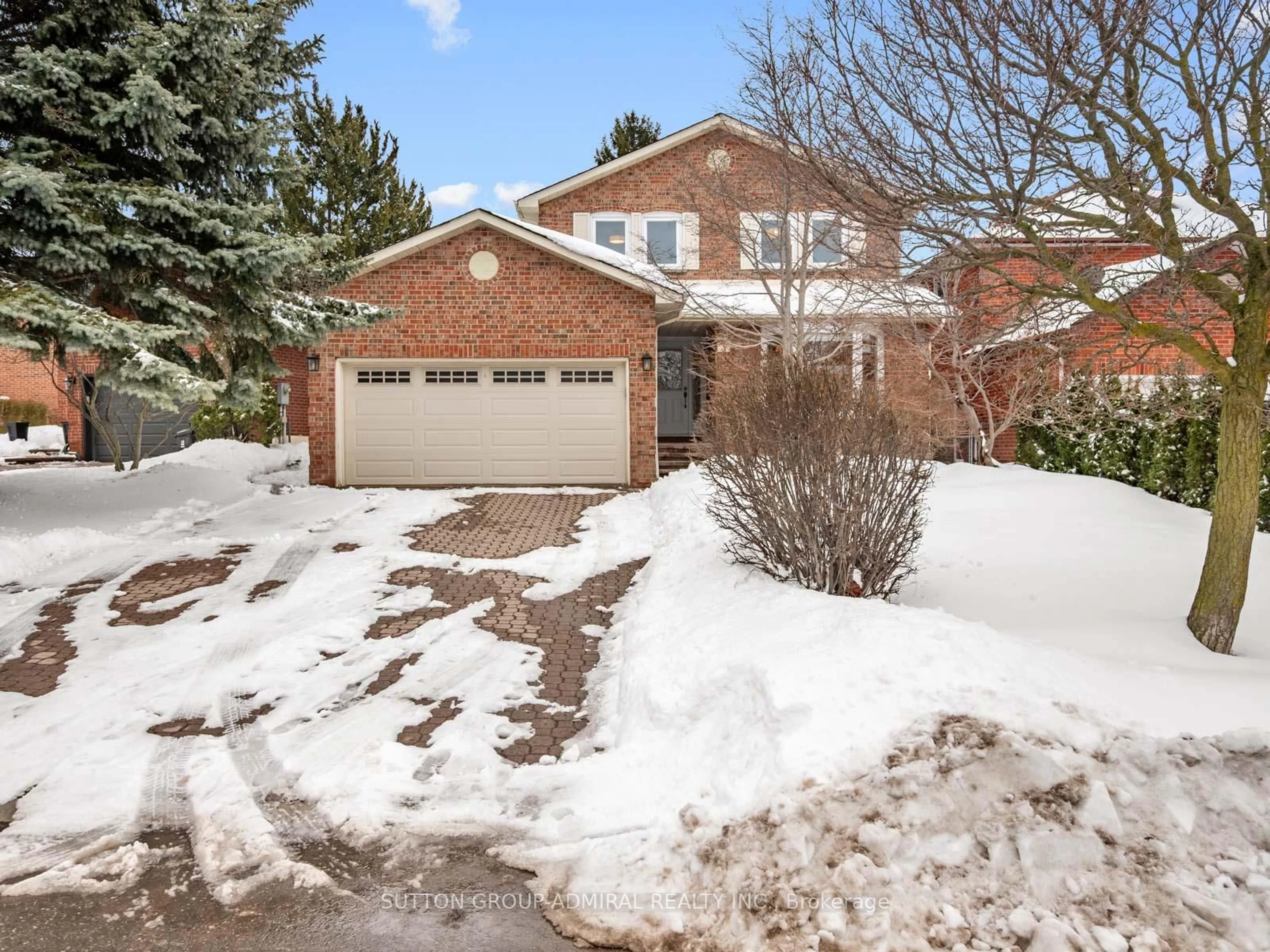 Unknown for 3 Larksong Crt, Toronto Ontario M4A 2T5