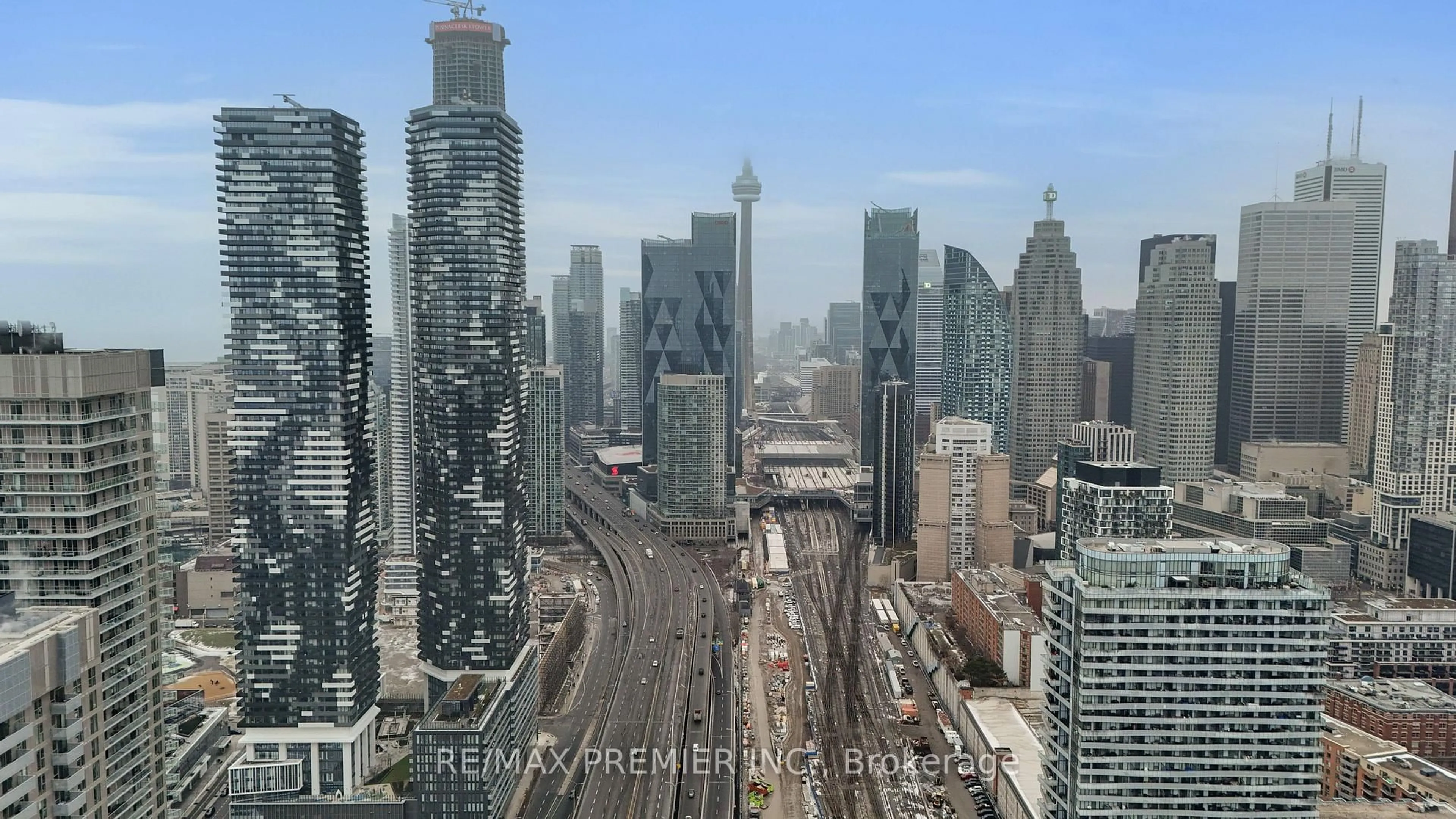 A pic of a room for 15 Richardson St #332, Toronto Ontario M5A 0Y5