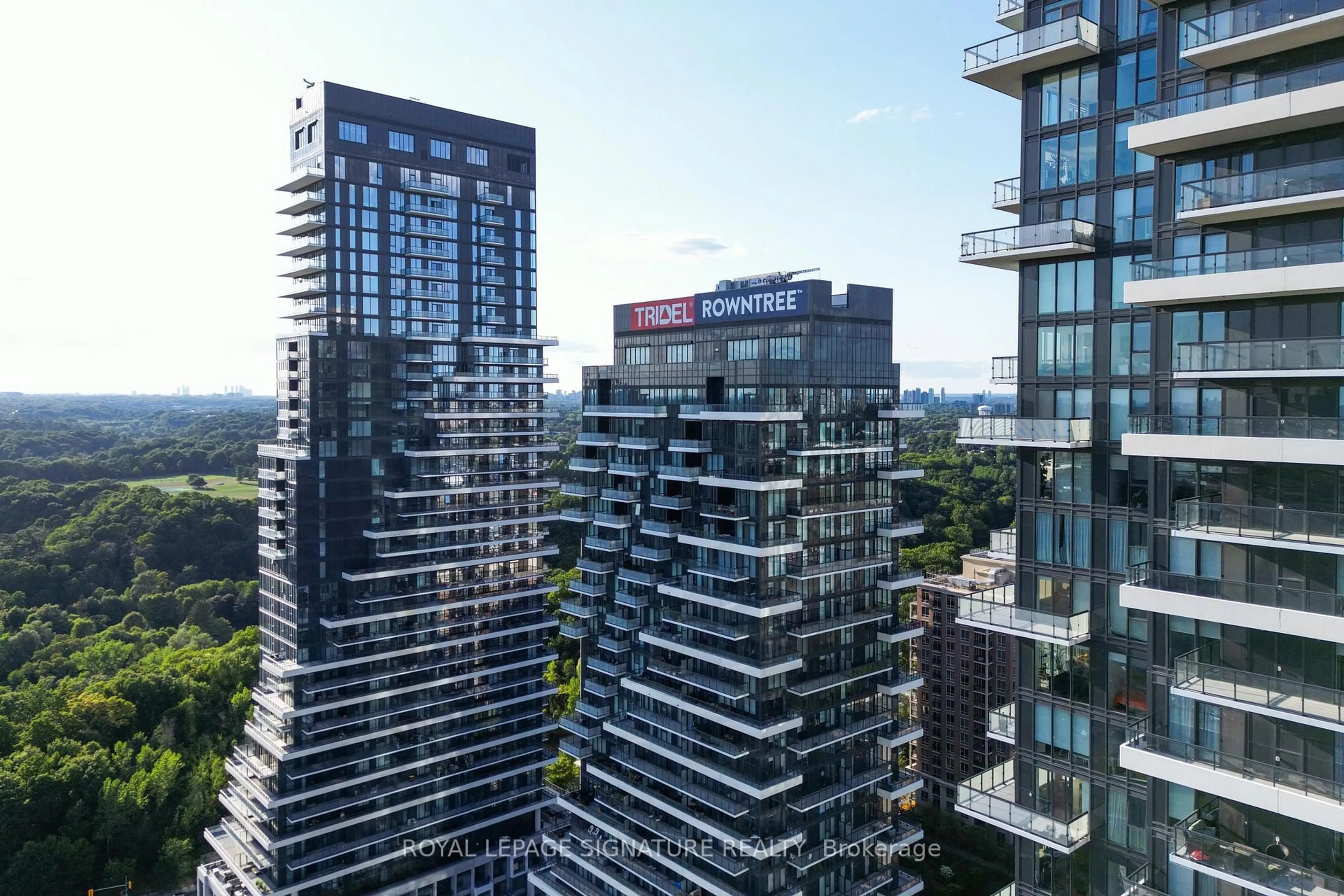 A pic from outside/outdoor area/front of a property/back of a property/a pic from drone, city buildings view from balcony for 10 Inn On The Park Dr #1201, Toronto Ontario M3C 0P9