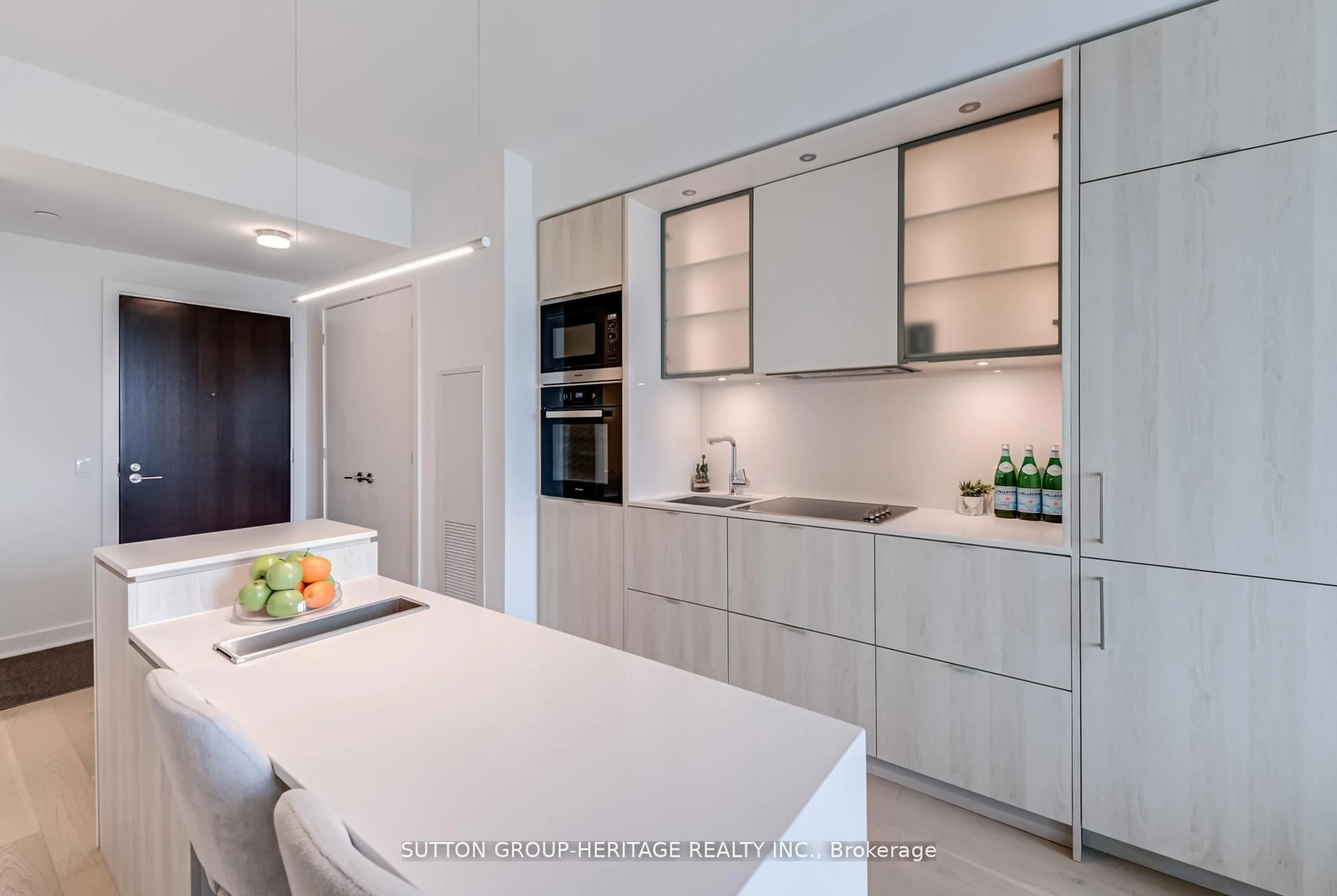 Contemporary kitchen, unknown for 11 Yorkville Ave #3503, Toronto Ontario M4W 0B7