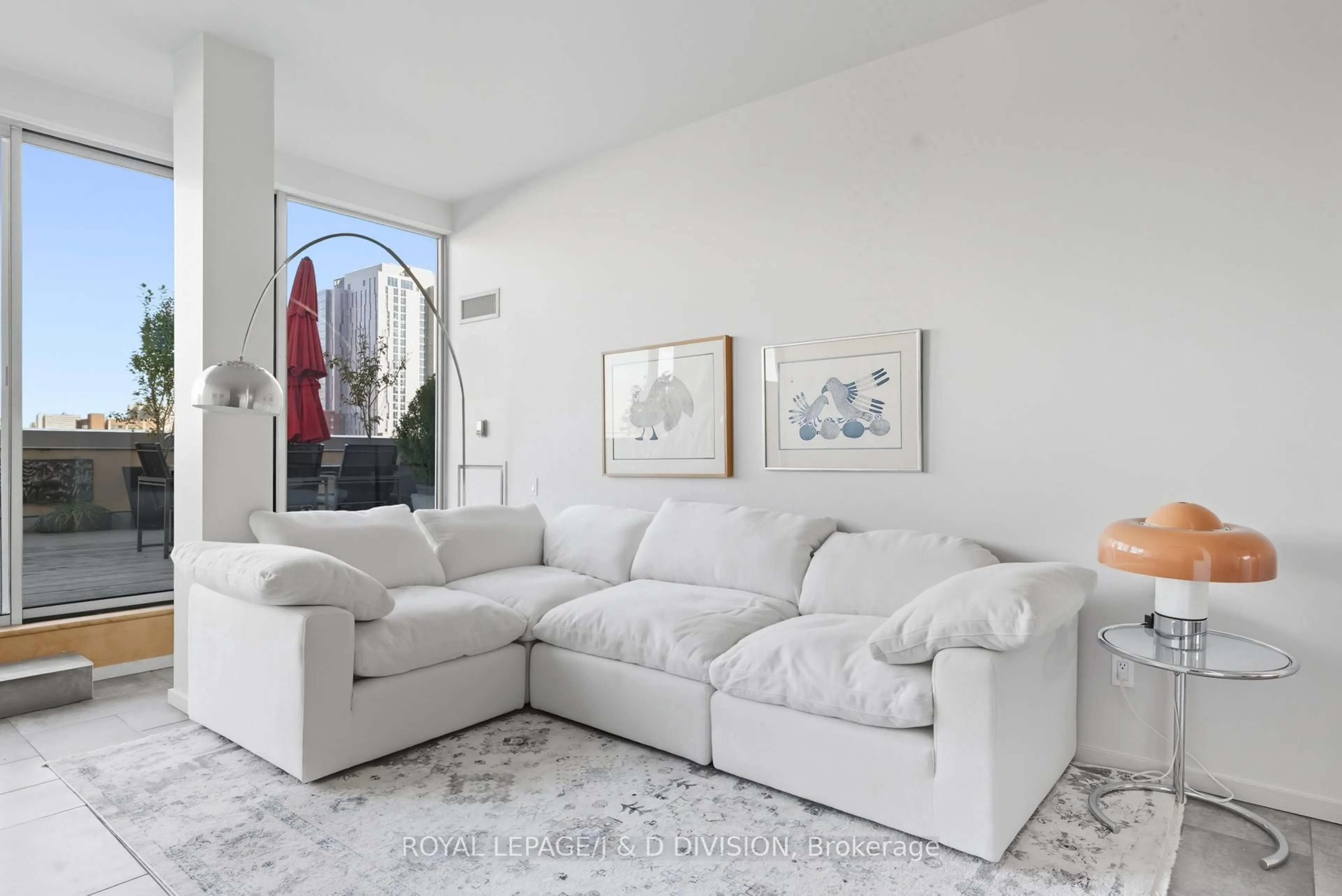 Living room with furniture, unknown for 160 Baldwin St #610, Toronto Ontario M5T 3K7