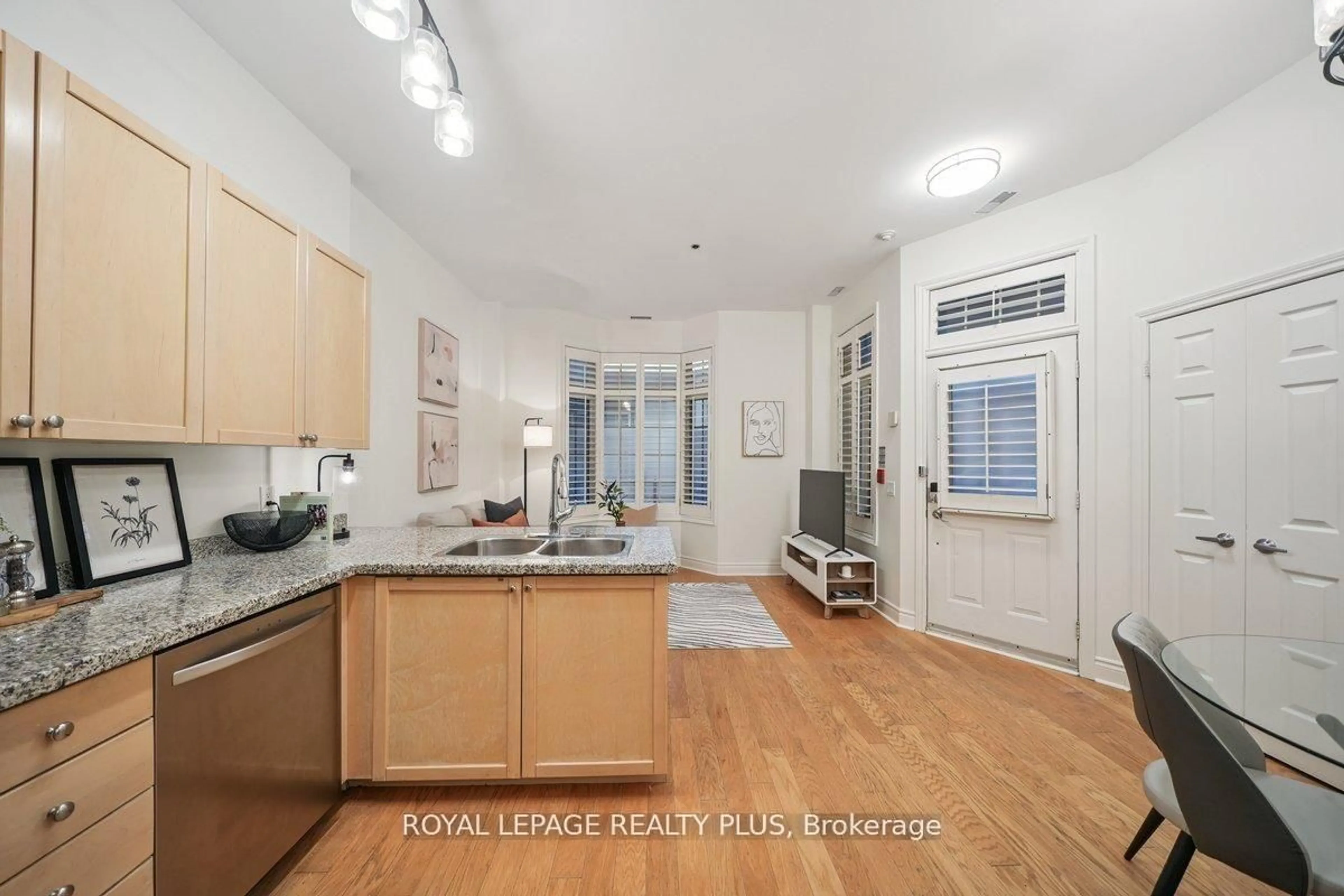 Open concept kitchen, unknown for 71 McCaul St #121, Toronto Ontario M5T 2X1