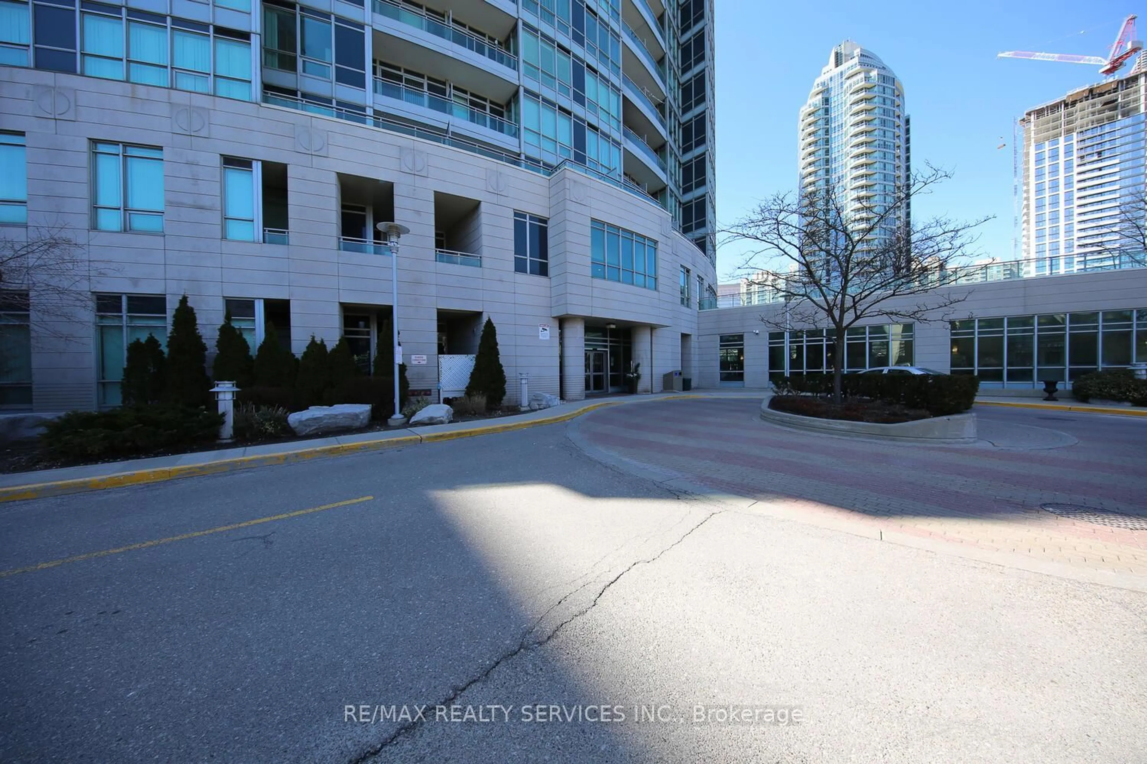 Patio, water/lake/river/ocean view for 60 Byng Ave #1215, Toronto Ontario M2N 7K3