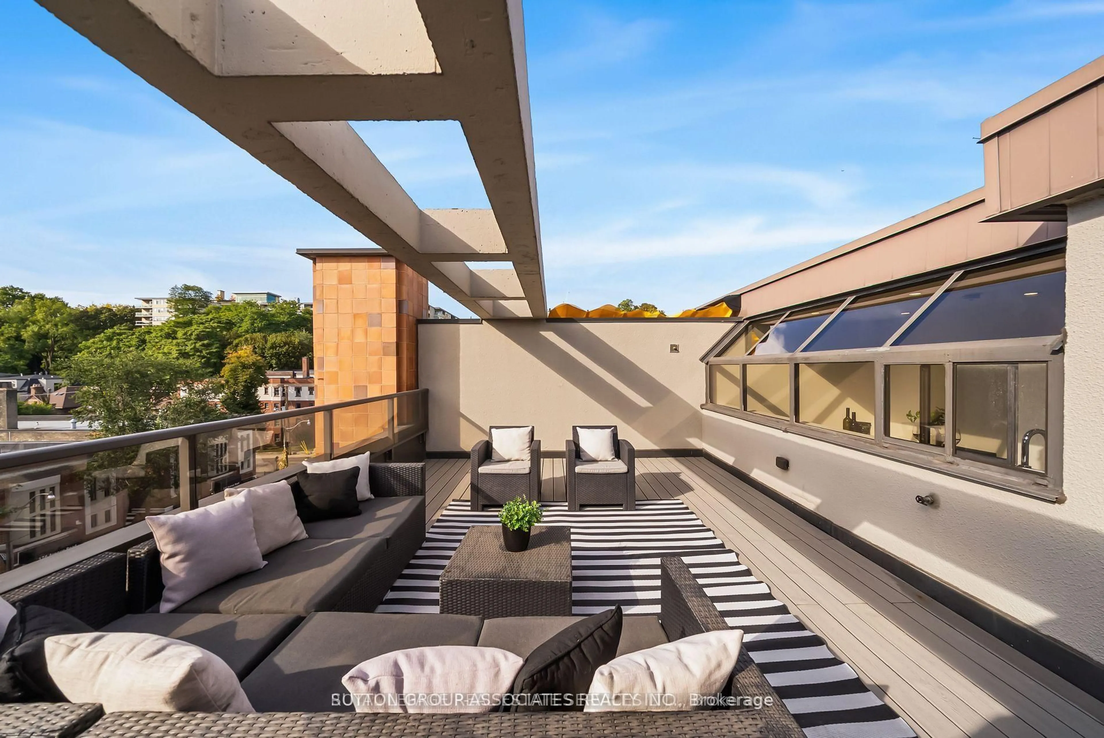 Patio, unknown for 40 Oaklands Ave #316, Toronto Ontario M4V 2Z3