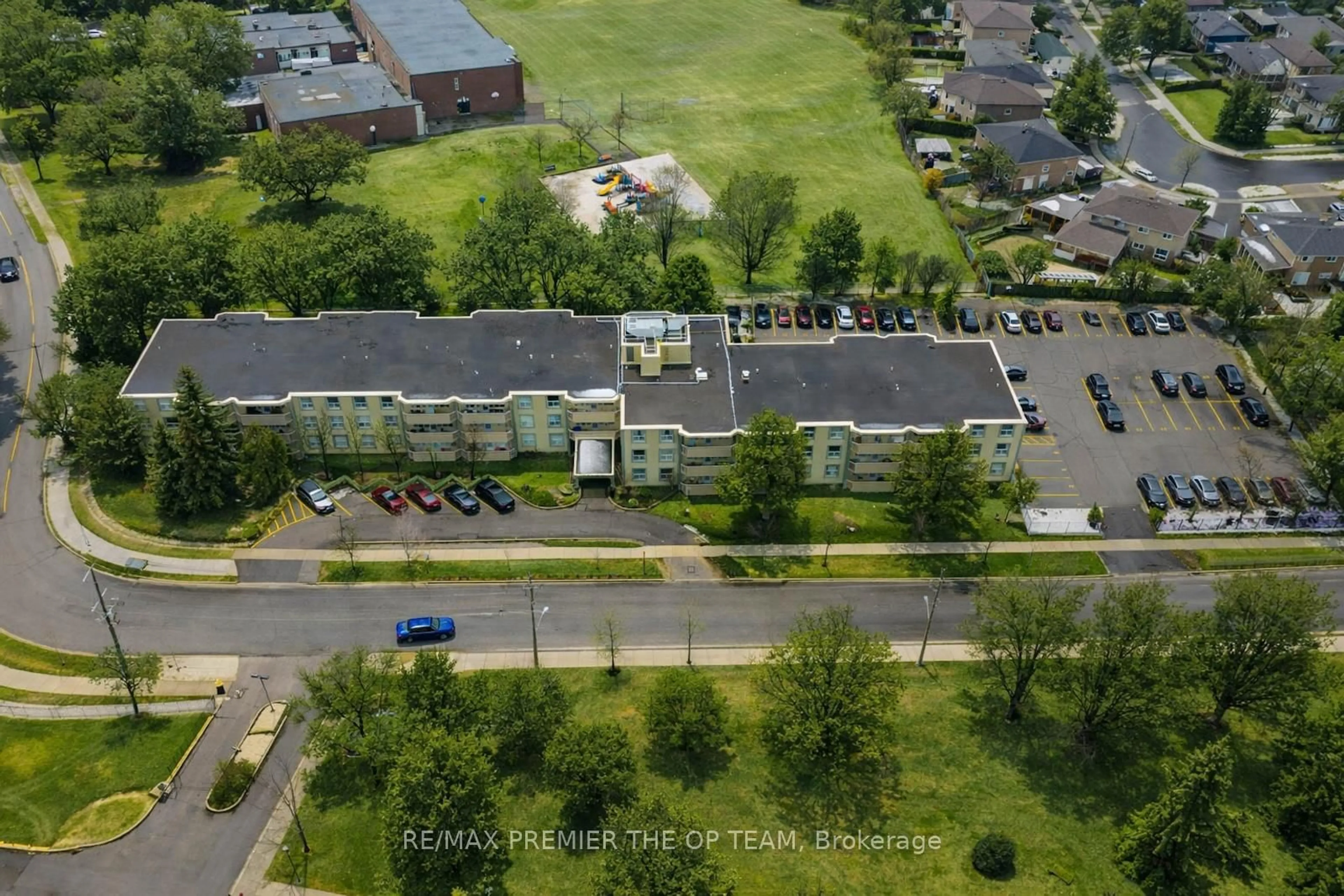 A pic from outside/outdoor area/front of a property/back of a property/a pic from drone, city buildings view from balcony for 70 Old Sheppard Ave #212, Toronto Ontario M2J 3L6