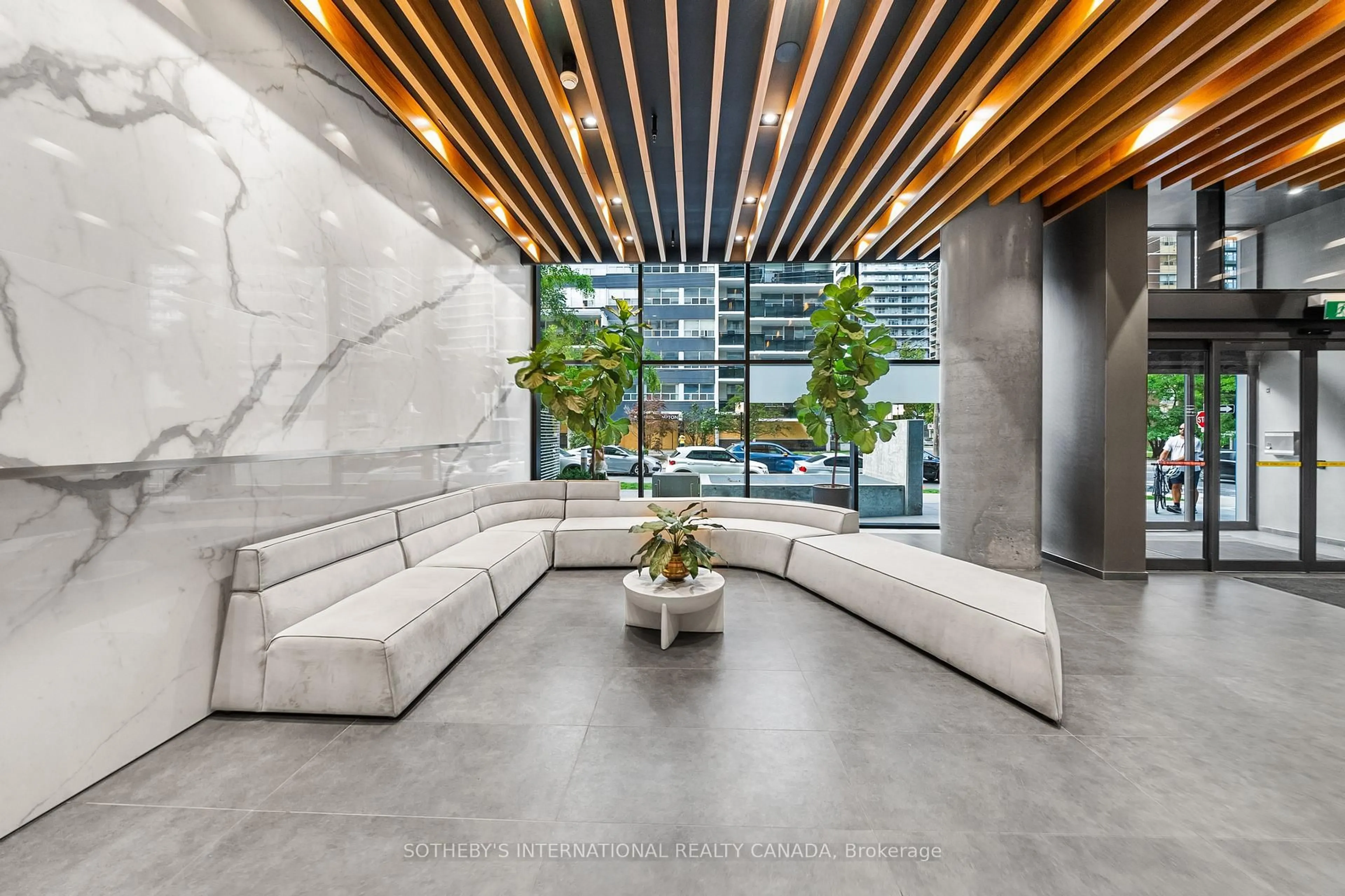 Lobby for 161 Roehampton Ave #3509, Toronto Ontario M4P 0C8