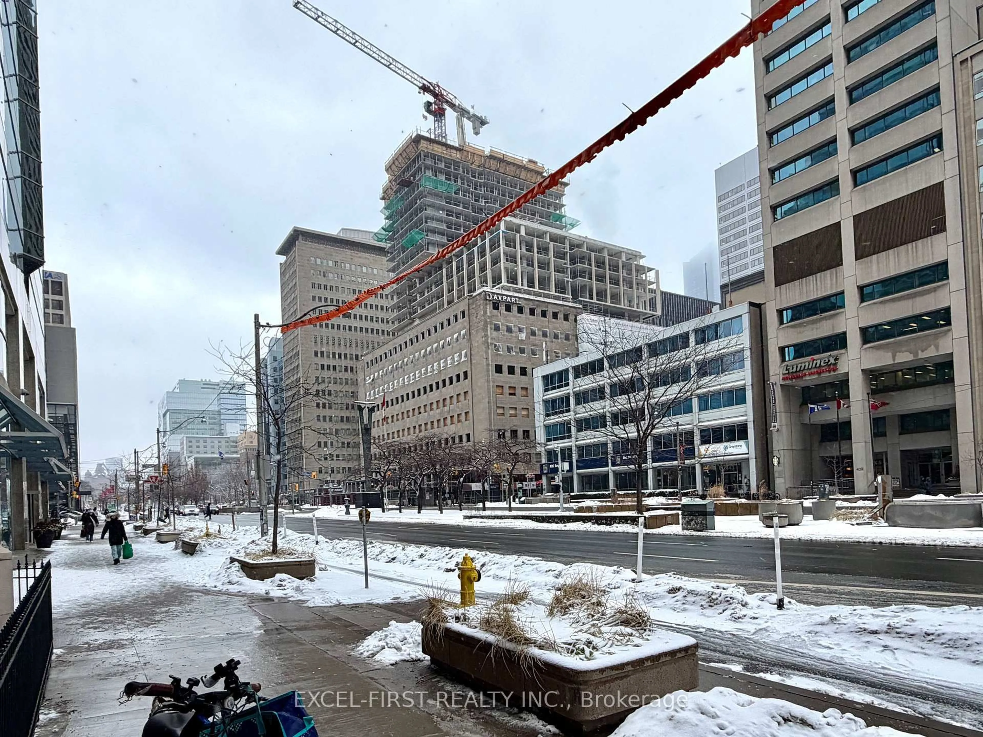 Blurry image for 426 University Ave #2206, Toronto Ontario M5G 1S9