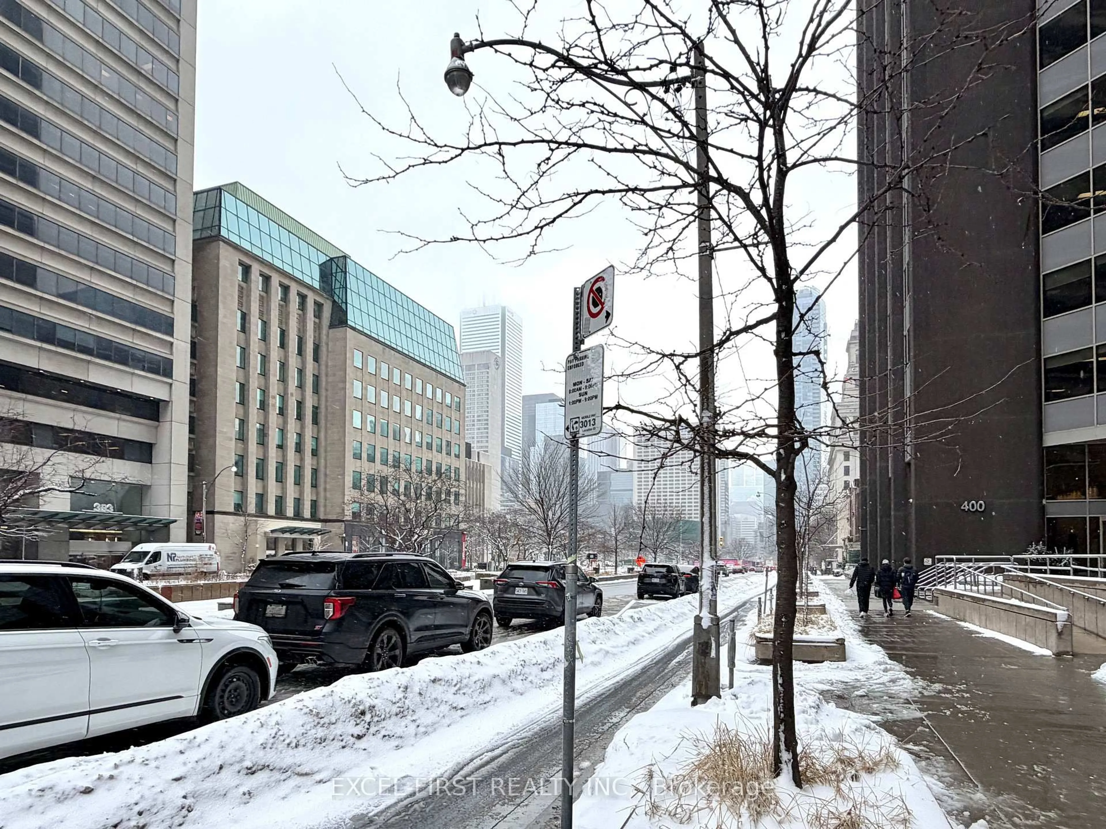 Parking for 426 University Ave #2206, Toronto Ontario M5G 1S9