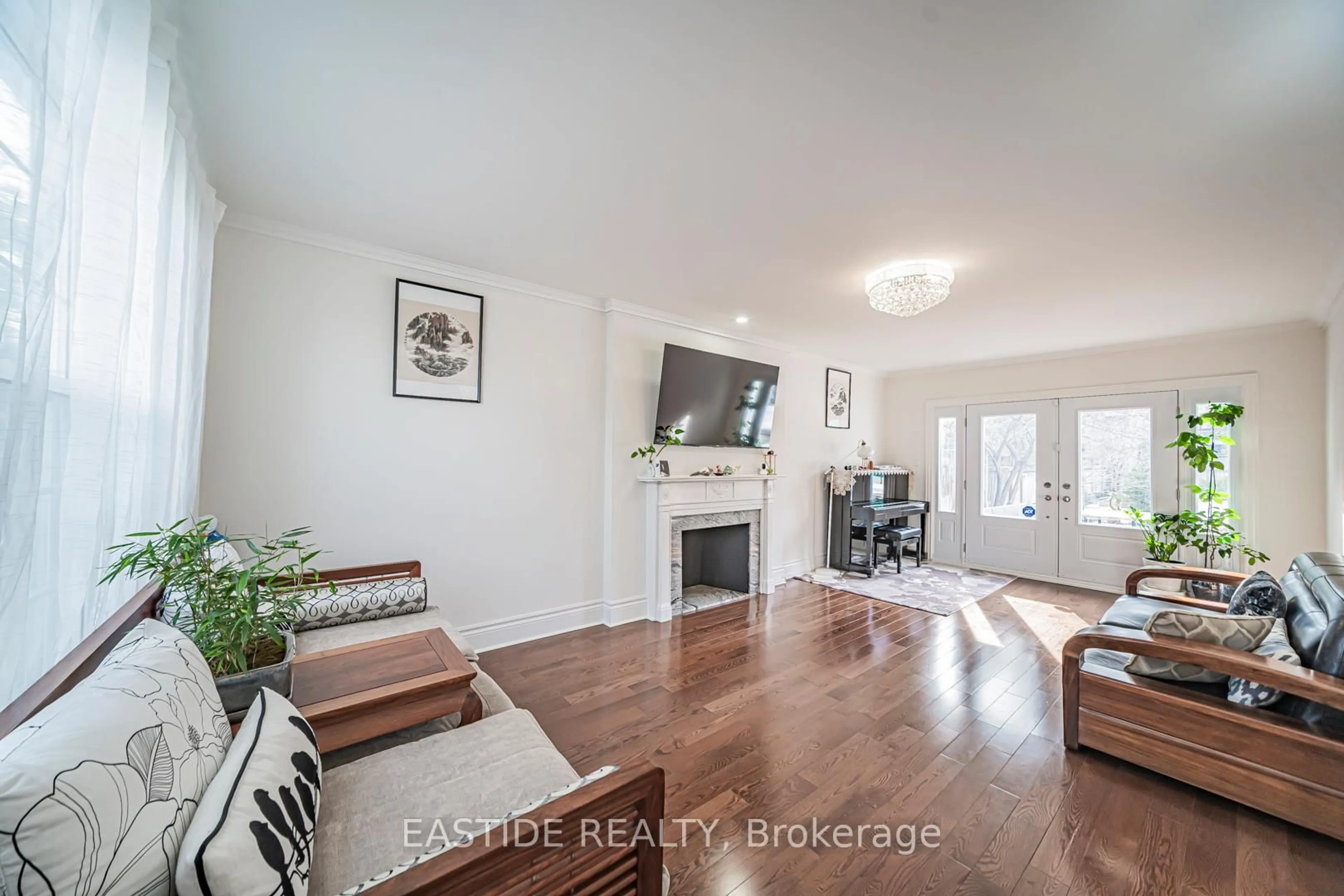 Unknown for 277 Lawrence Ave, Toronto Ontario M4N 1T6