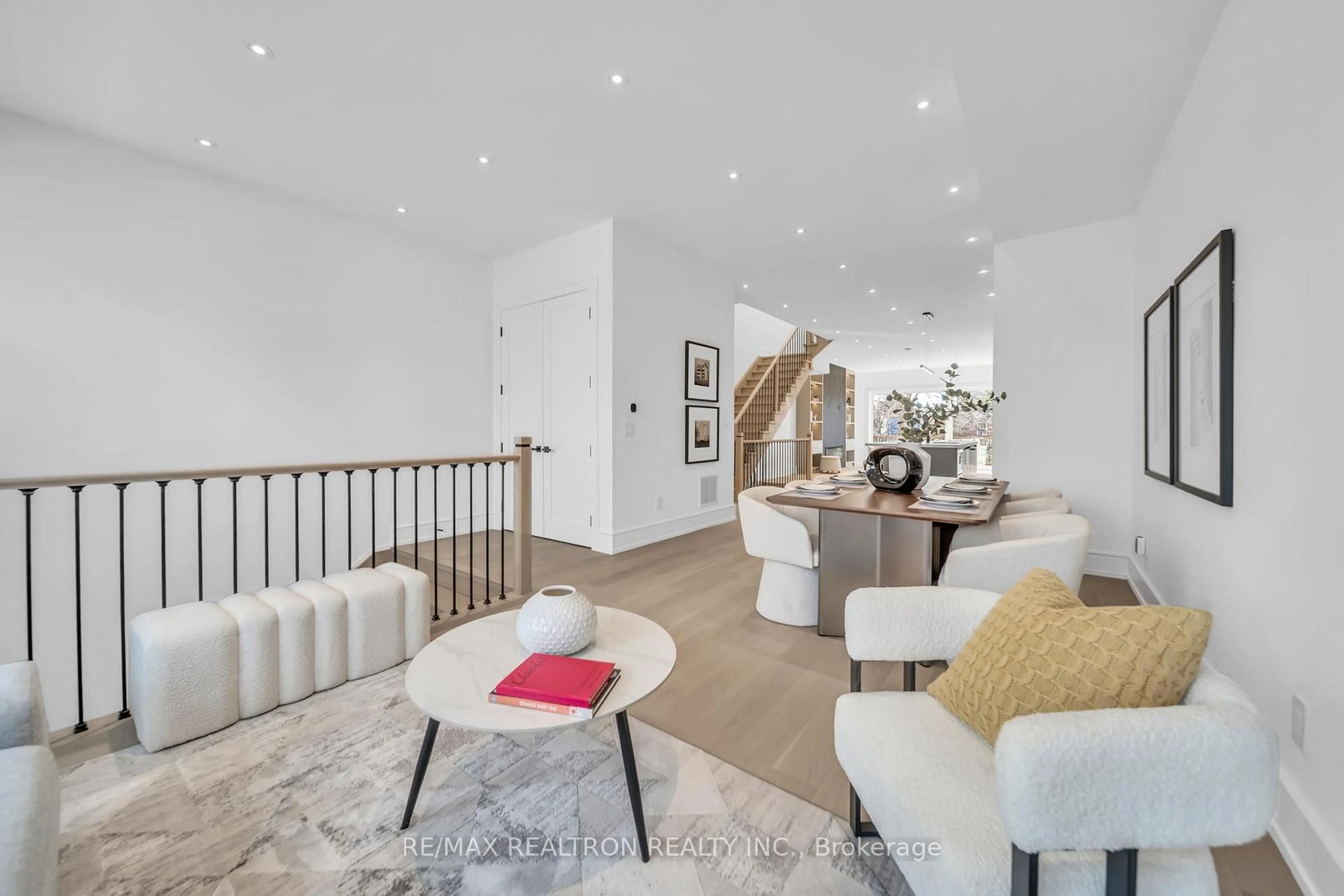 Unknown for 17 Lanark Ave, Toronto Ontario M6C 2B2