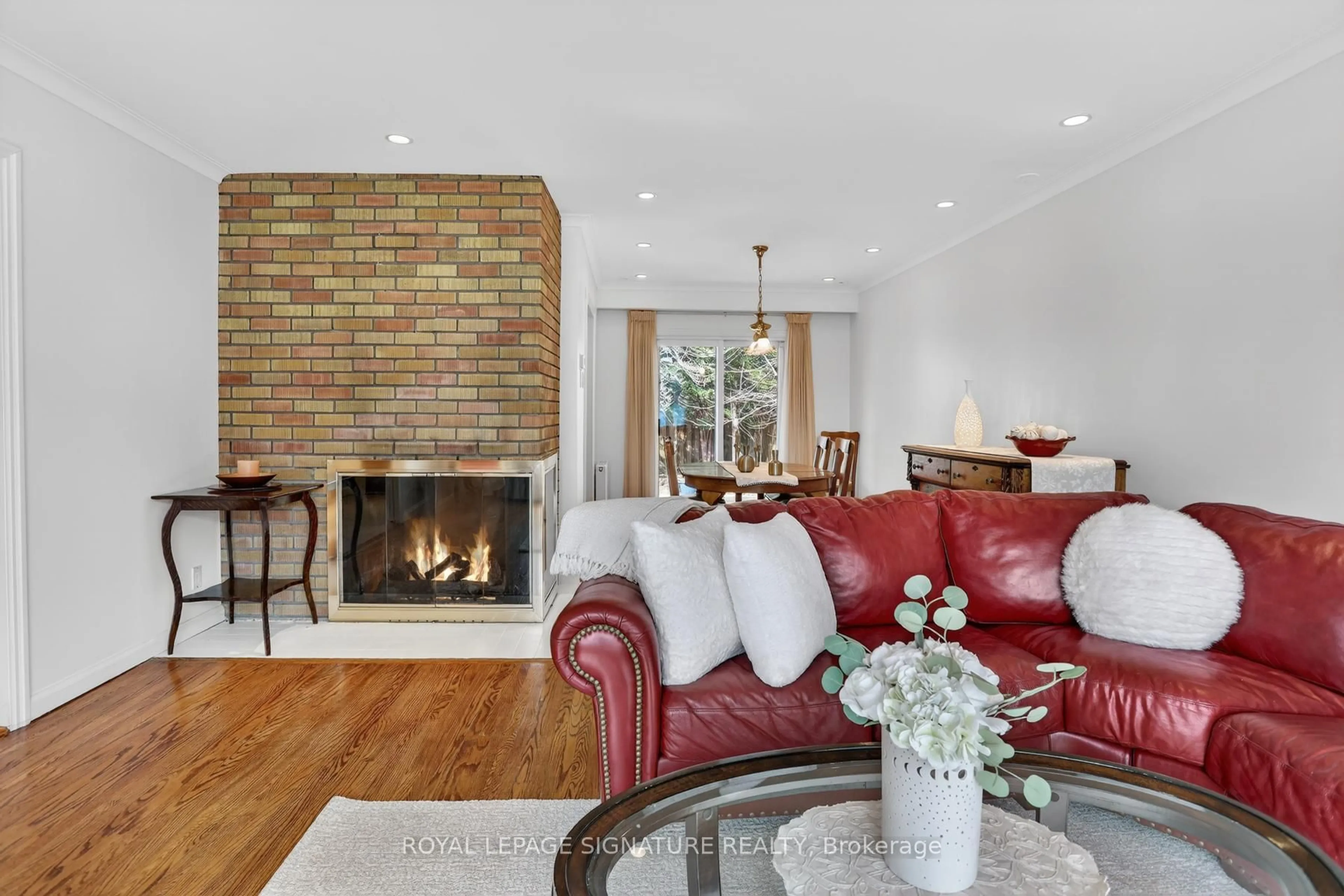 Living room with furniture, unknown for 54 Broadlands Blvd, Toronto Ontario M3A 1J3