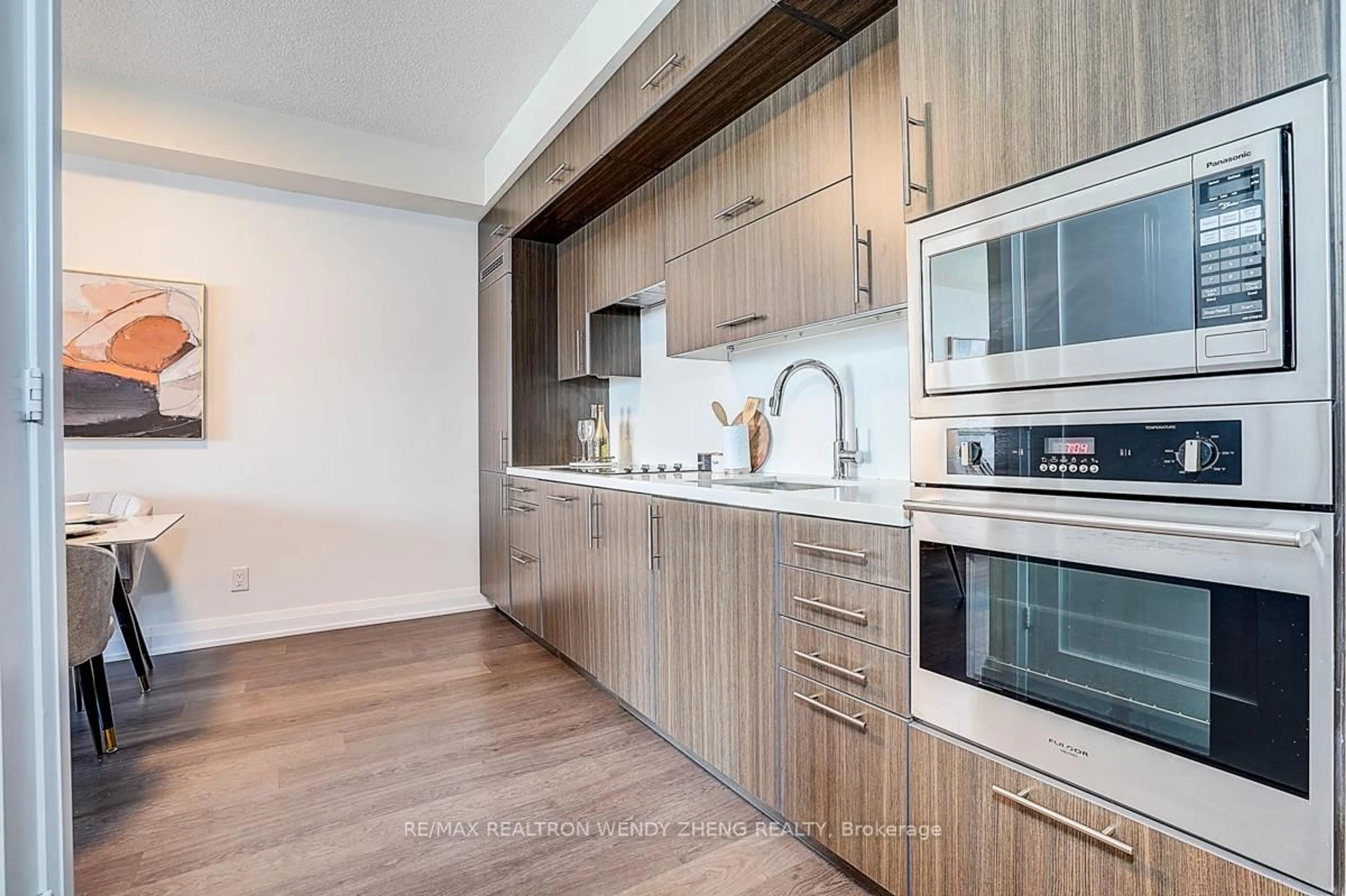 Unknown for 5 Sheppard Ave #4021, Toronto Ontario M2N 2Z8