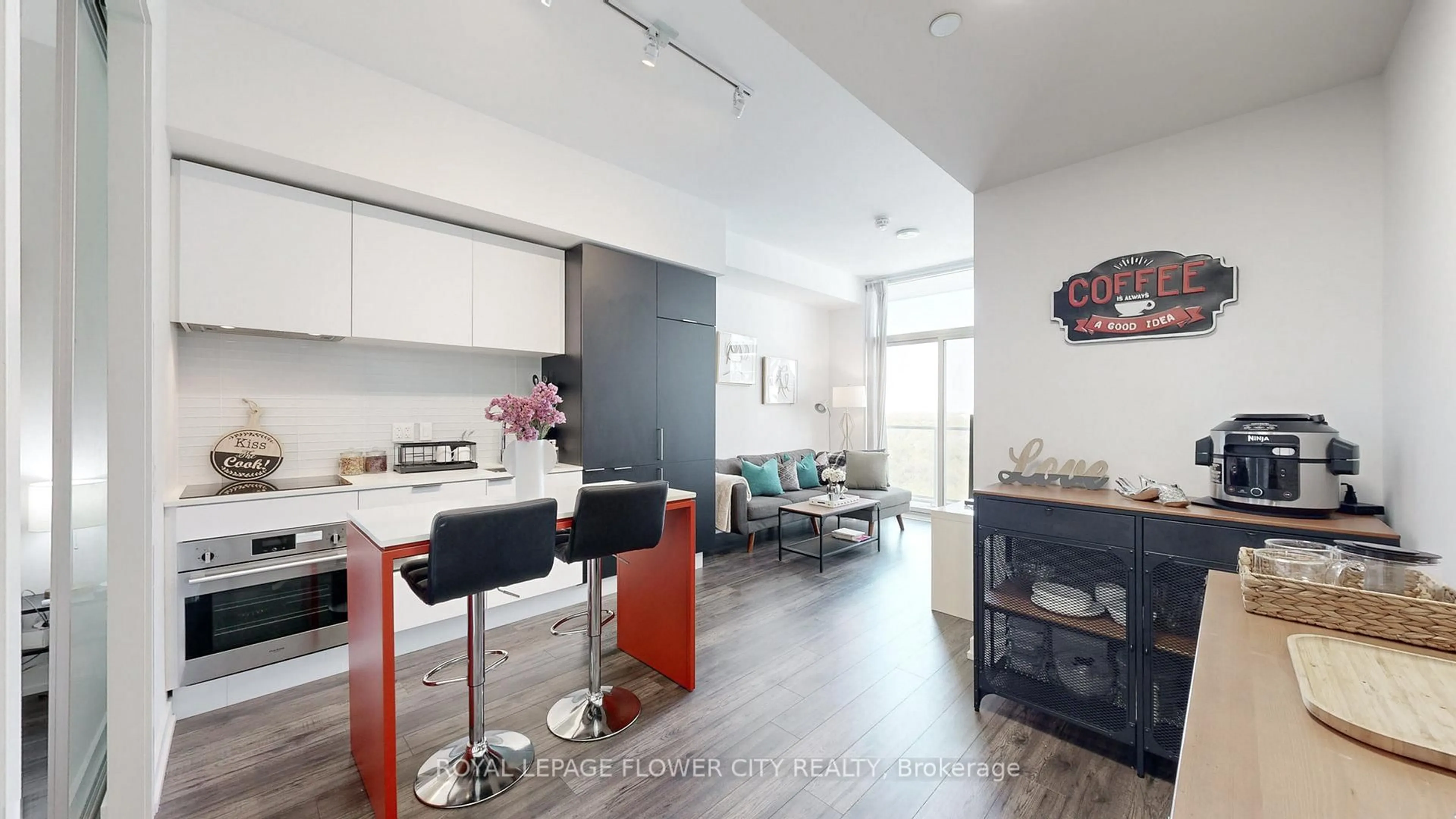 Open concept kitchen, unknown for 33 Helendale Ave #1101, Toronto Ontario M4R 0A4