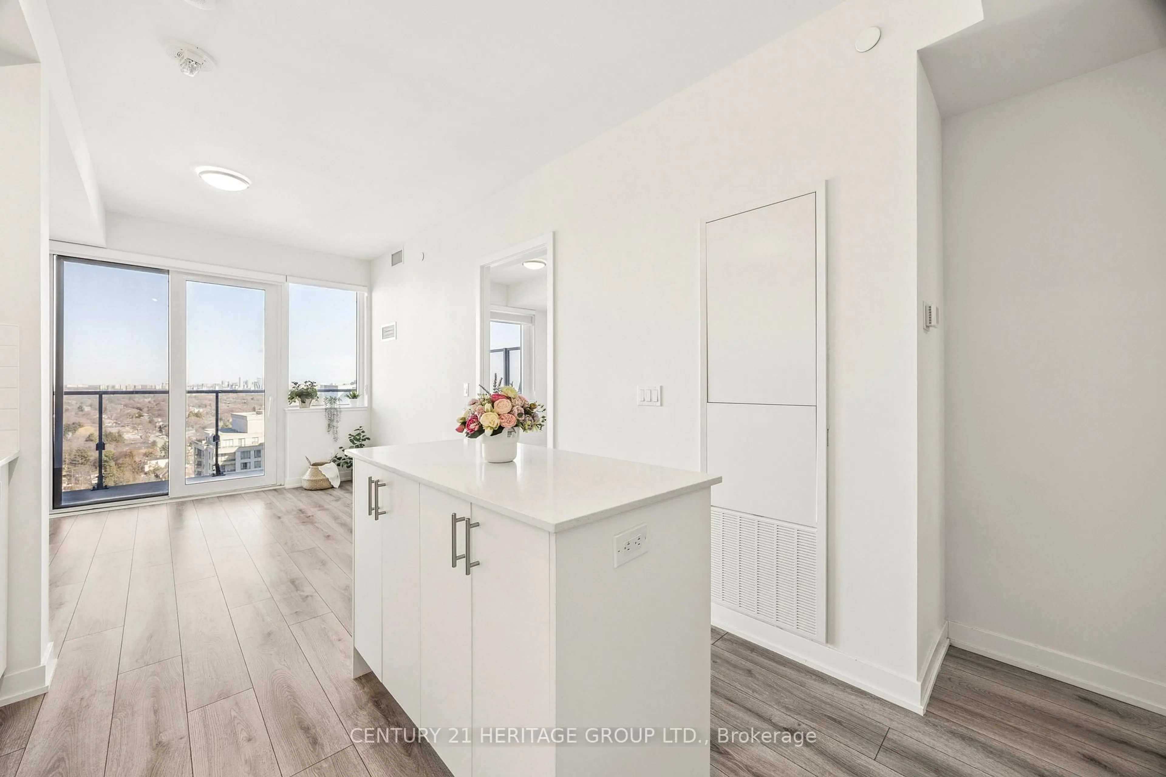 Open concept kitchen, unknown for 15 Ellerslie Ave #2301, Toronto Ontario M2N 0L7