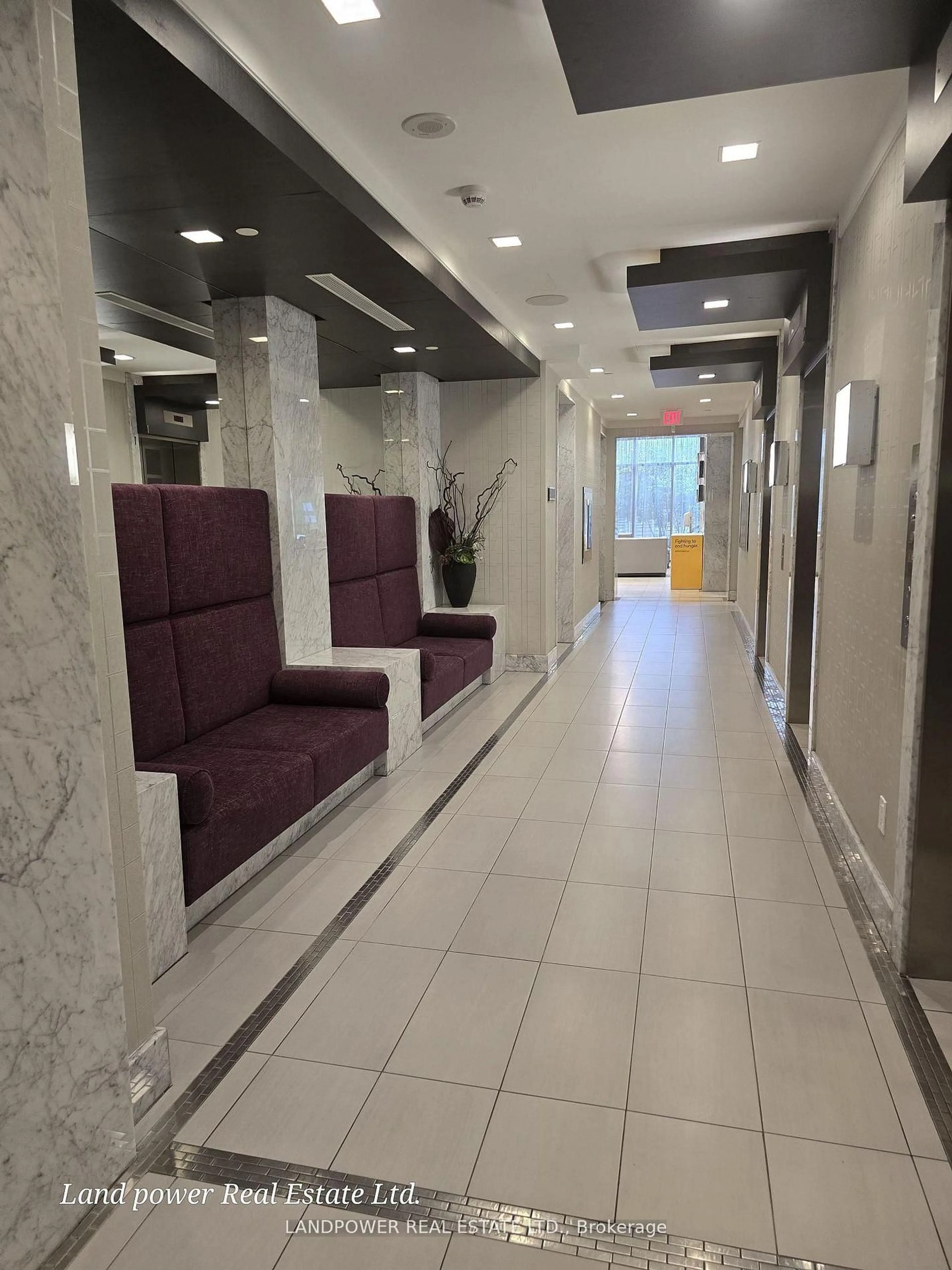 Lobby for 18 Graydon Hall Dr #407, Toronto Ontario M3A 0A4