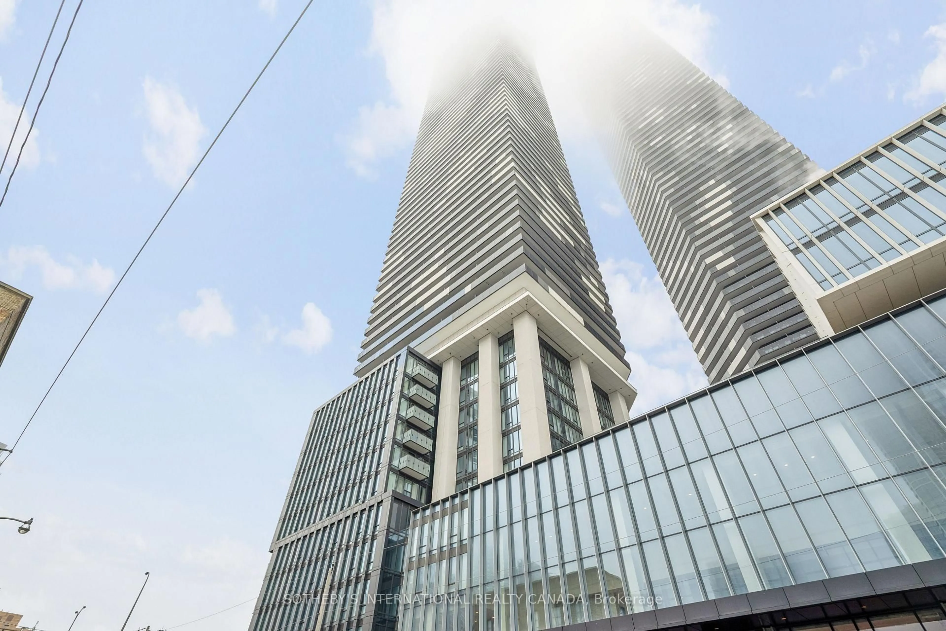 Blurry image for 55 Cooper St #5105, Toronto Ontario M5E 0G1