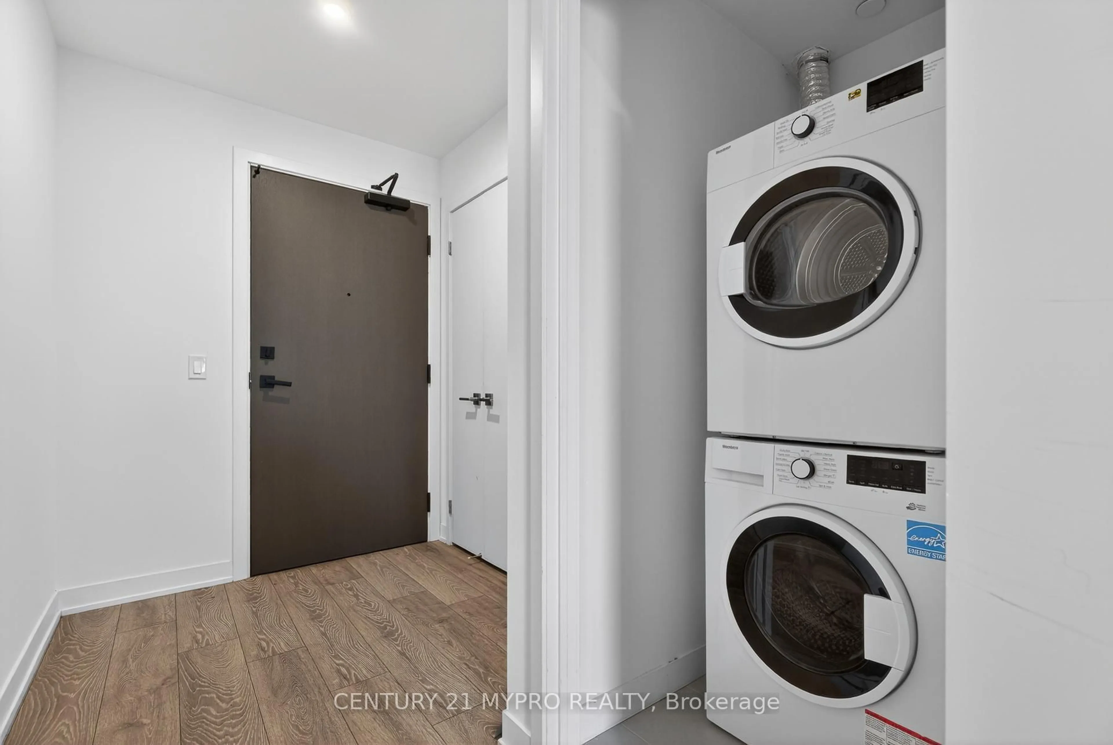 Laundry room for 15 Holmes Ave #2504, Toronto Ontario M2N 0L4