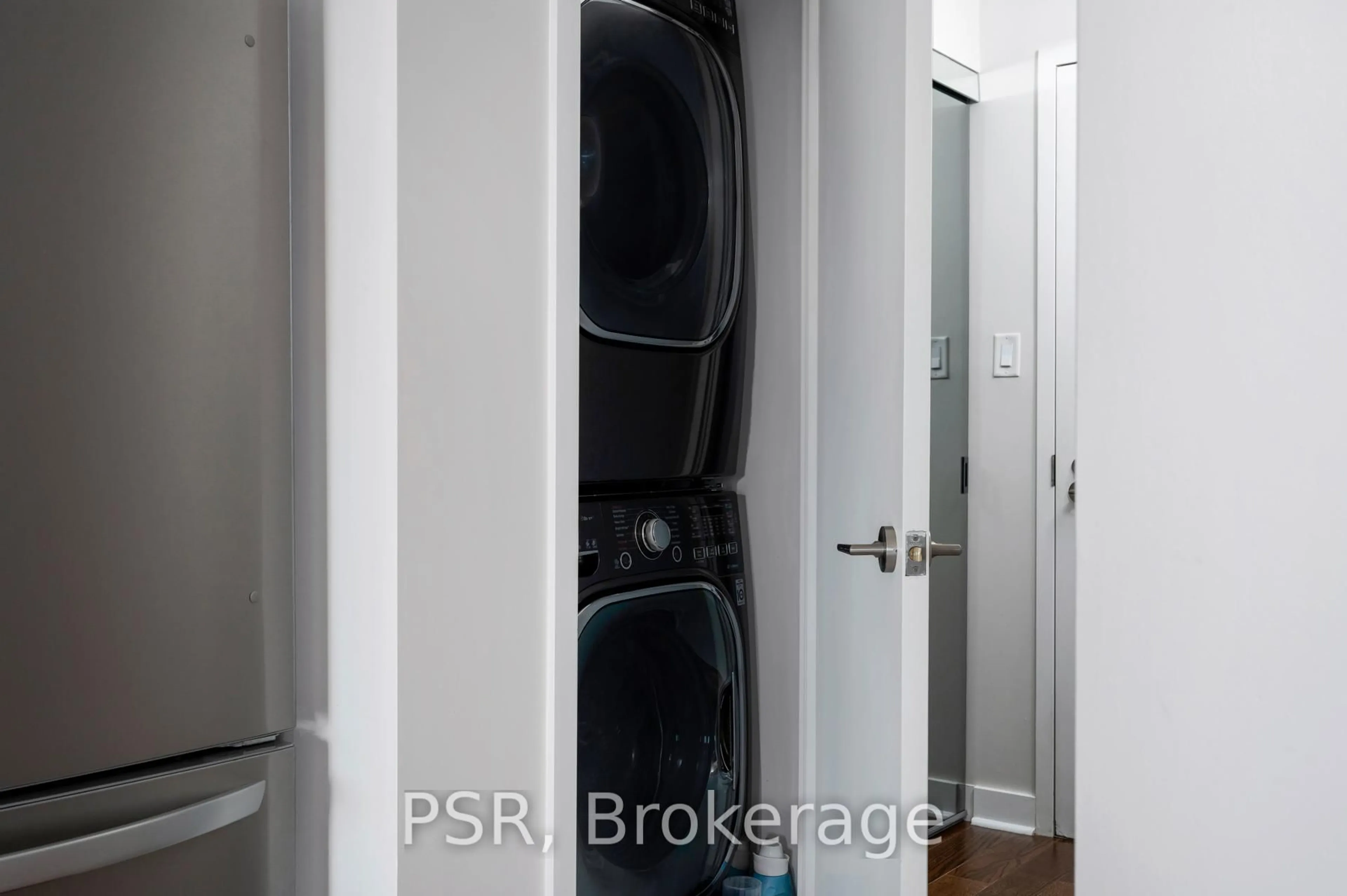 Storage room or clothes room or walk-in closet for 1171 Queen St #1001, Toronto Ontario M6J 0A5