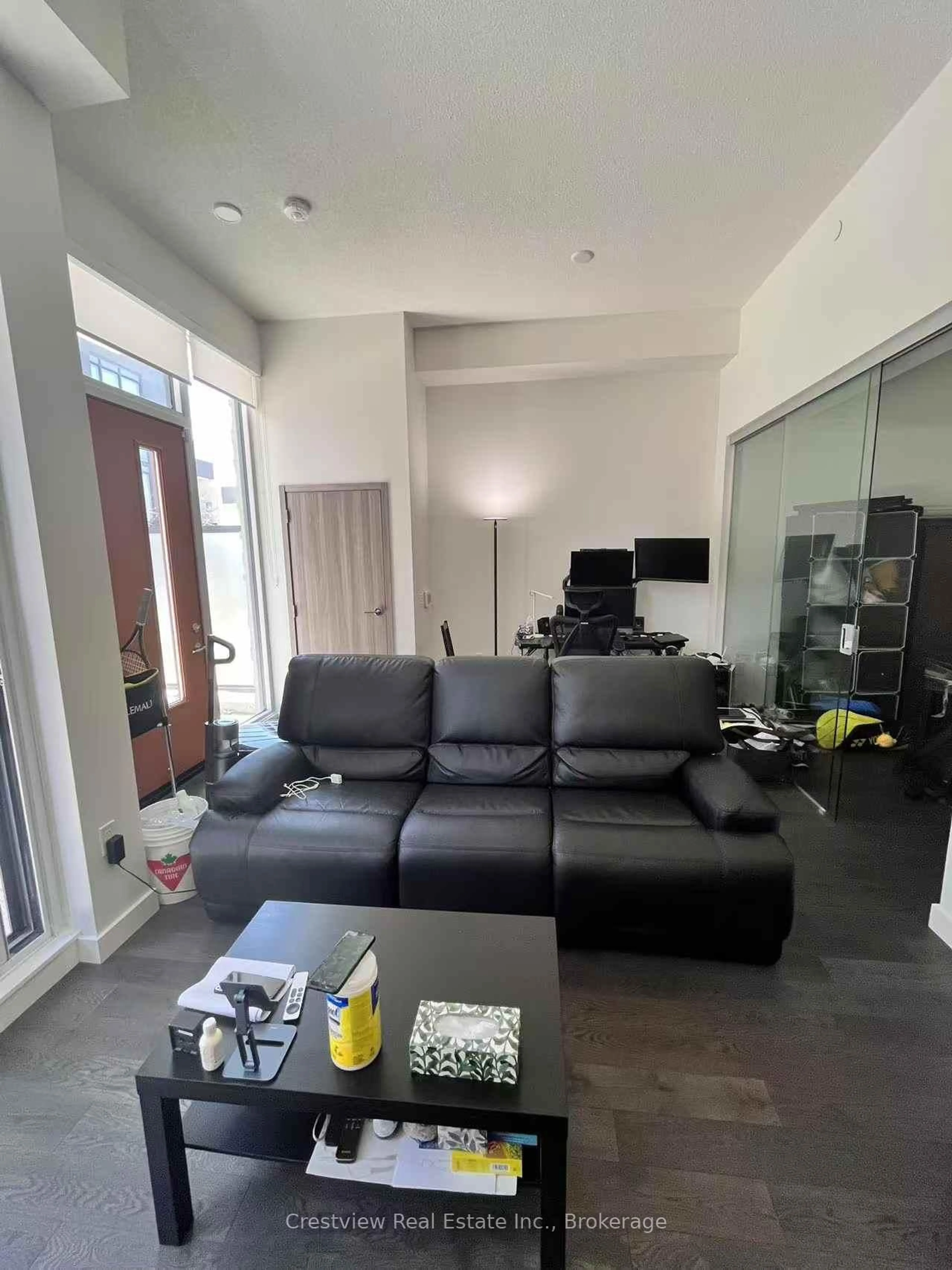 Living room with furniture, unknown for 95 Mcmahon Dr #TH103, Toronto Ontario M2K 0H2