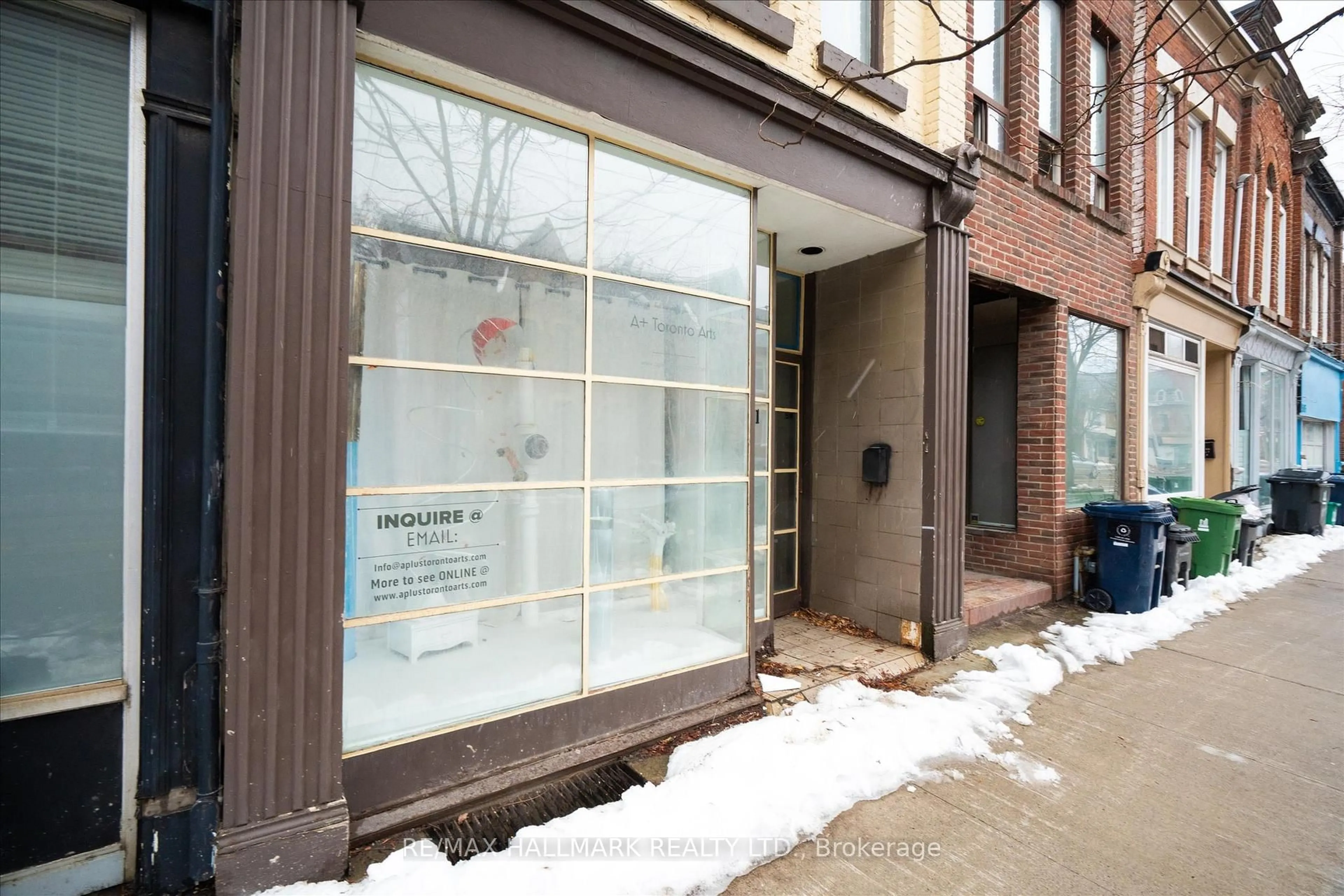 Unknown for 511 Queen St, Toronto Ontario M5A 1V1