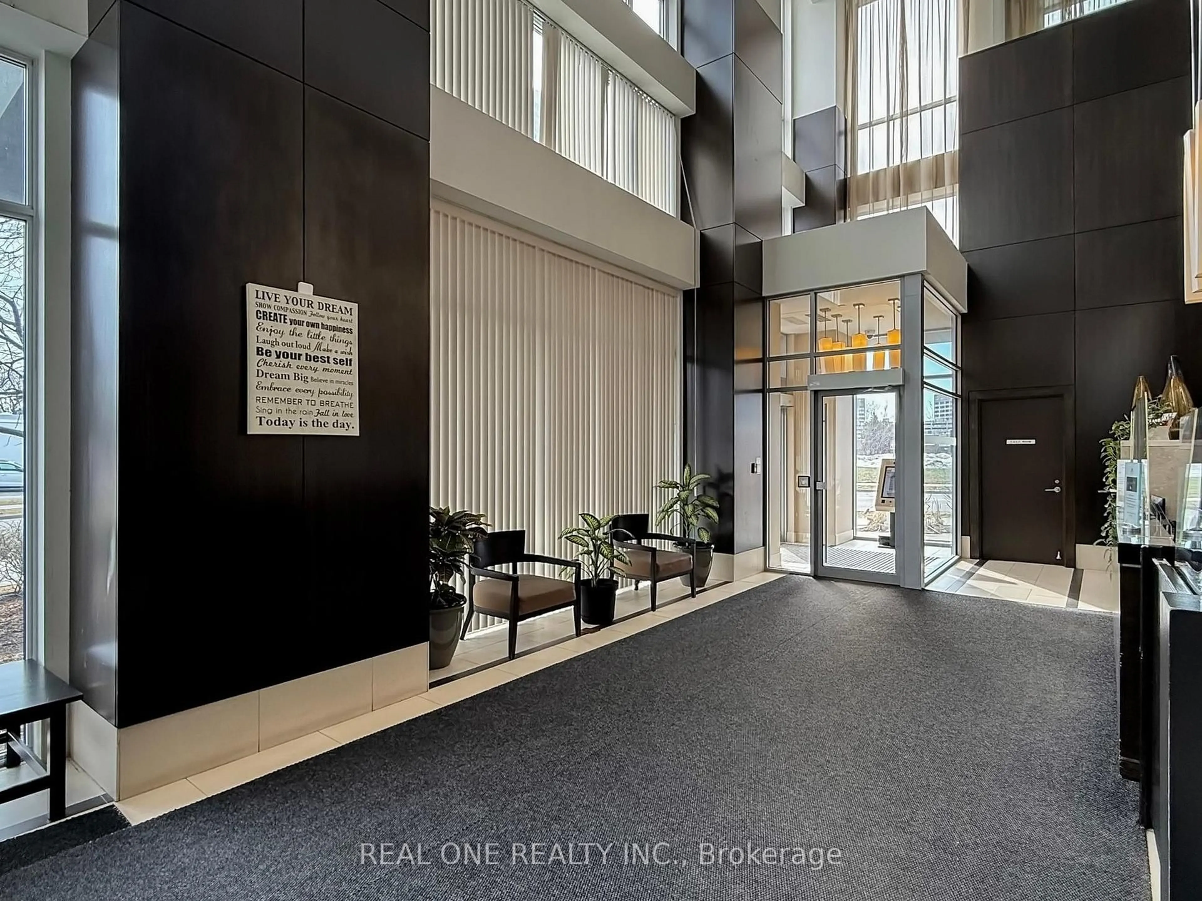 Indoor foyer for 30 Herons Hill Way #1910, Toronto Ontario M2J 0A7