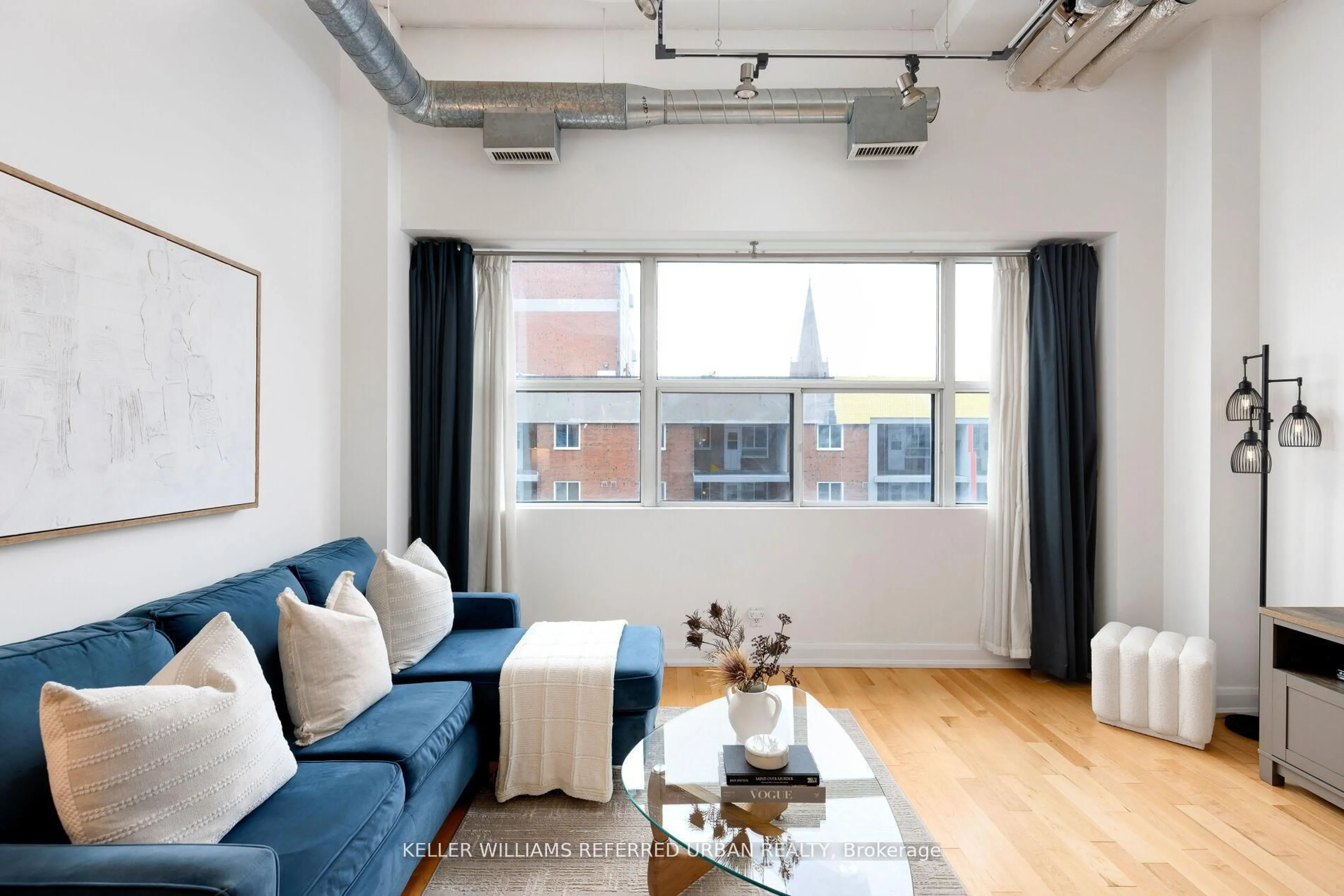 Living room with furniture, unknown for 700 King St #804, Toronto Ontario M5V 2Y6