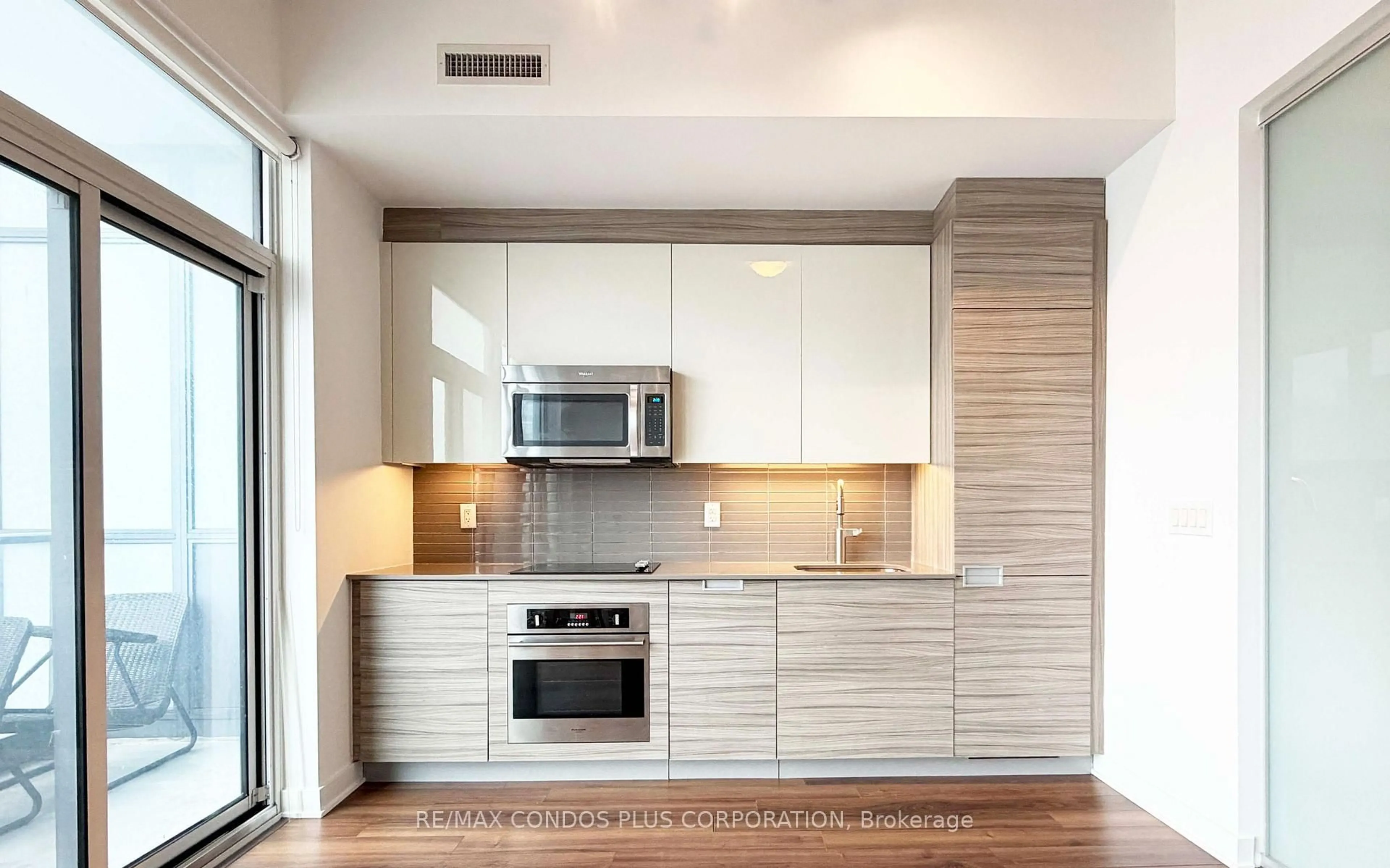 Contemporary kitchen, unknown for 210 Simcoe St #2410, Toronto Ontario M5T 0A9
