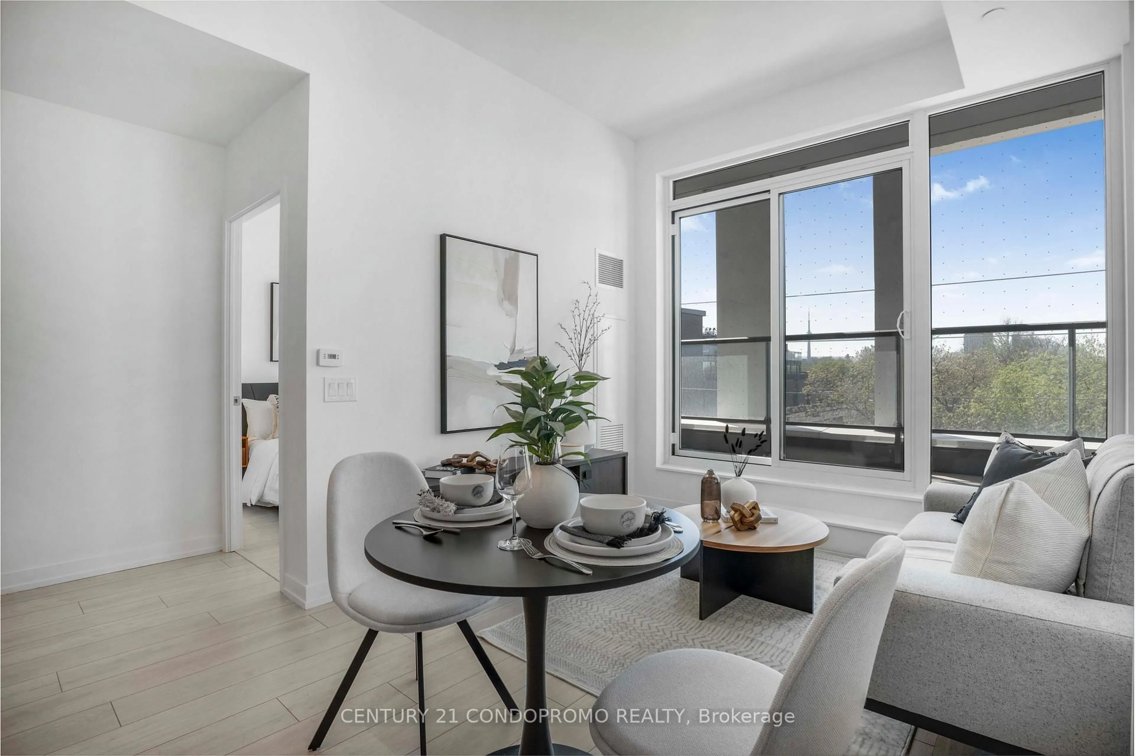 A pic of a room for 500 Dupont St #319, Toronto Ontario M6G 1Y7