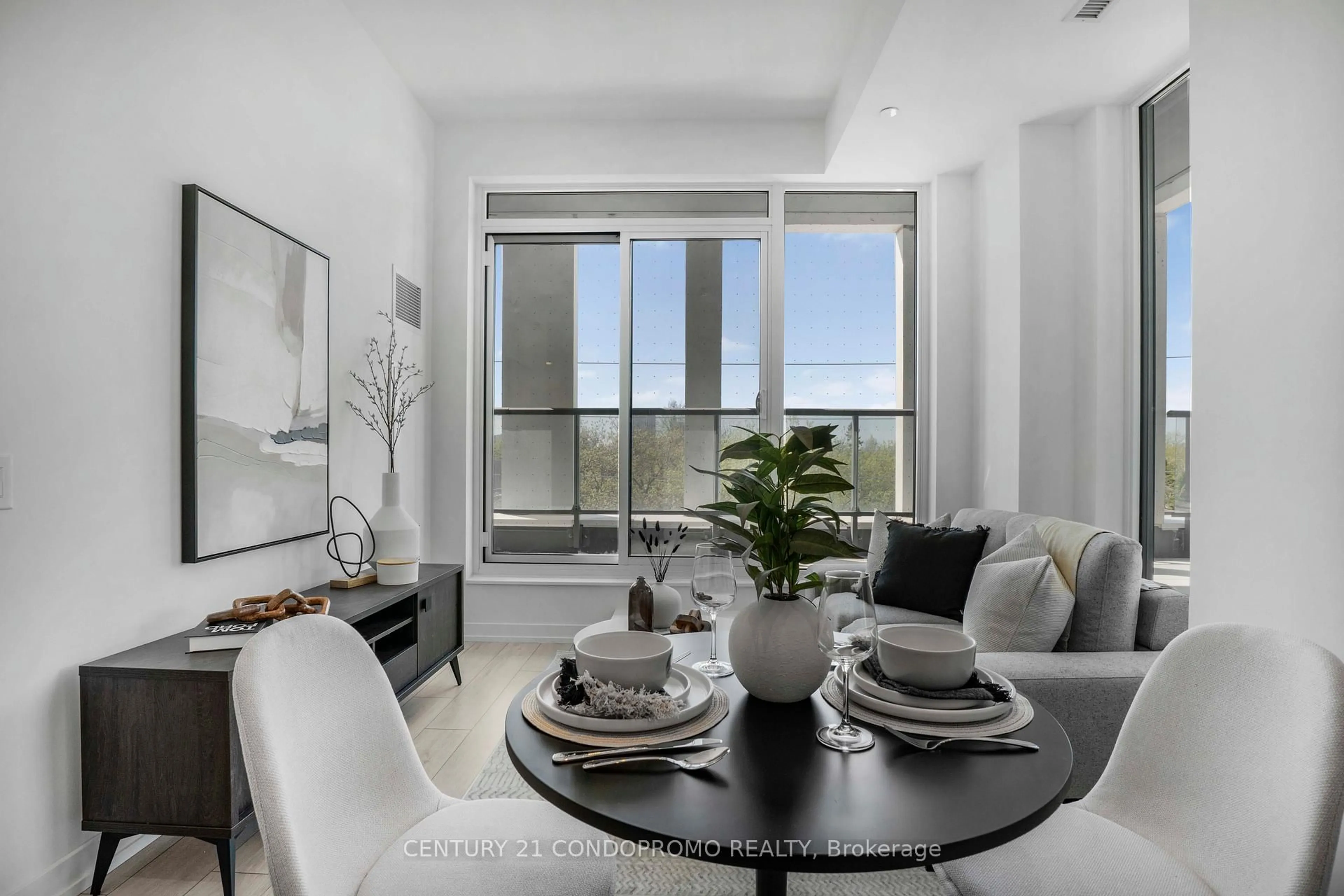 Dining room, unknown for 500 Dupont St #319, Toronto Ontario M6G 1Y7